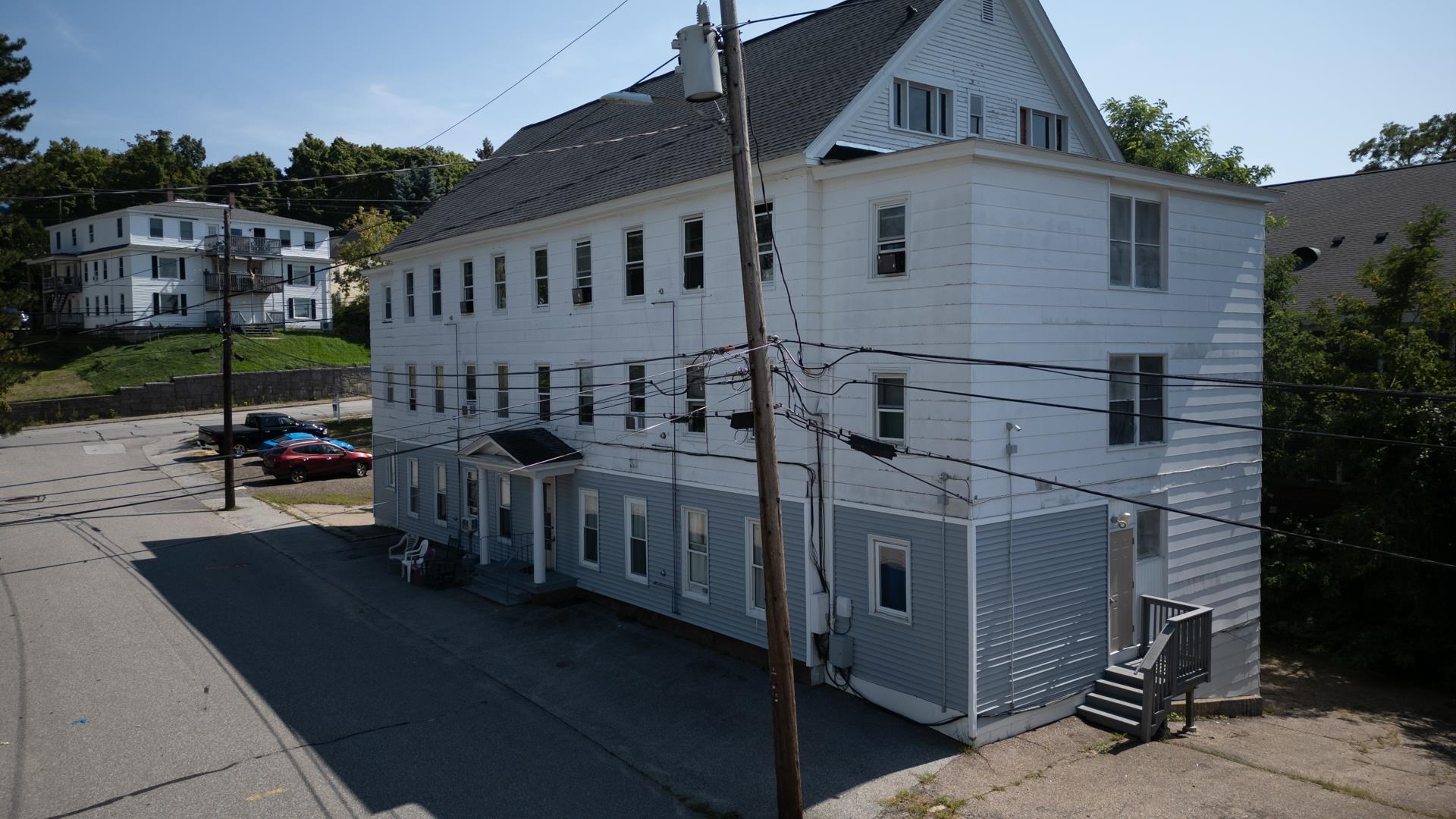 main property photo 4