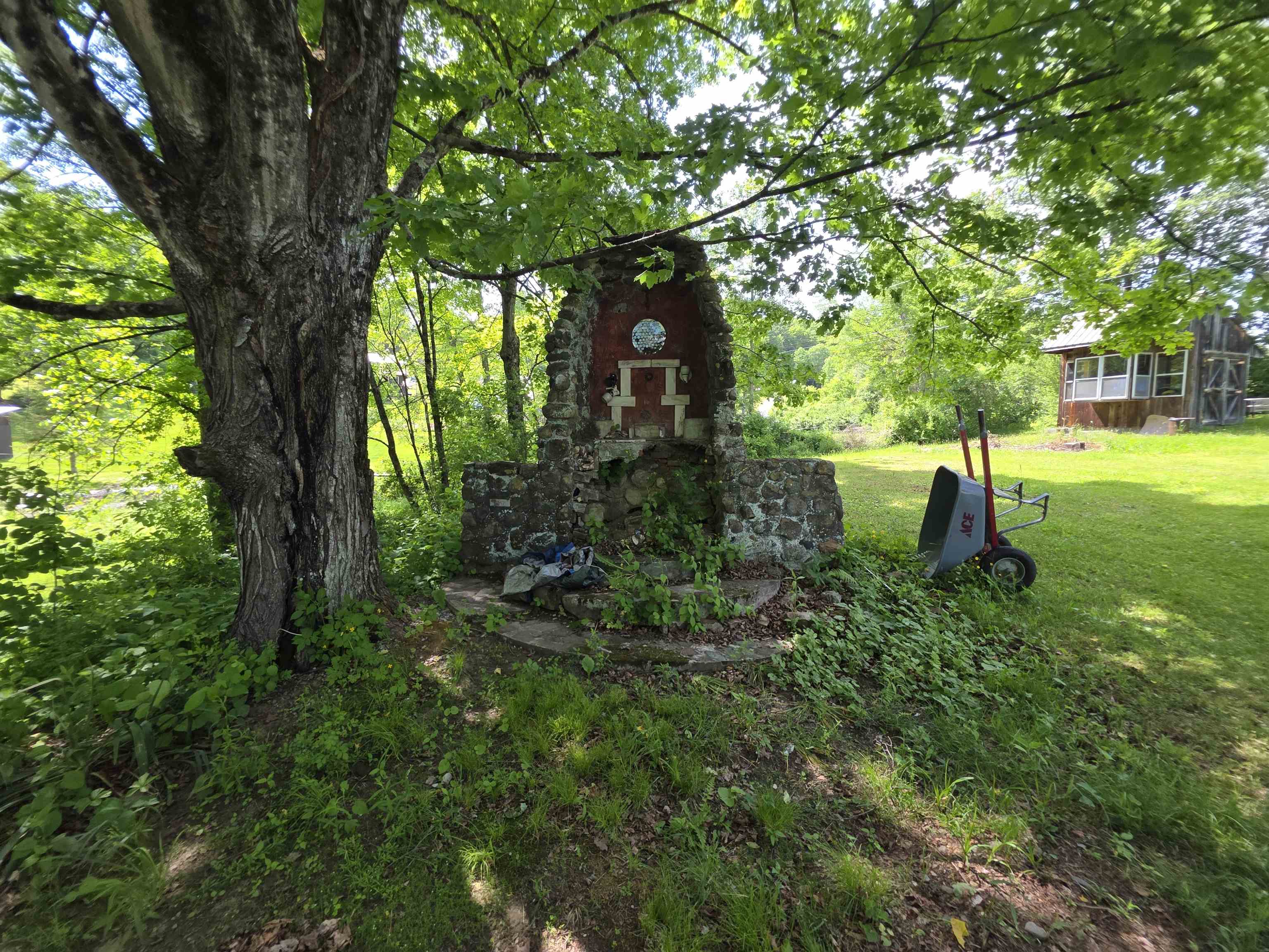 main property photo 16