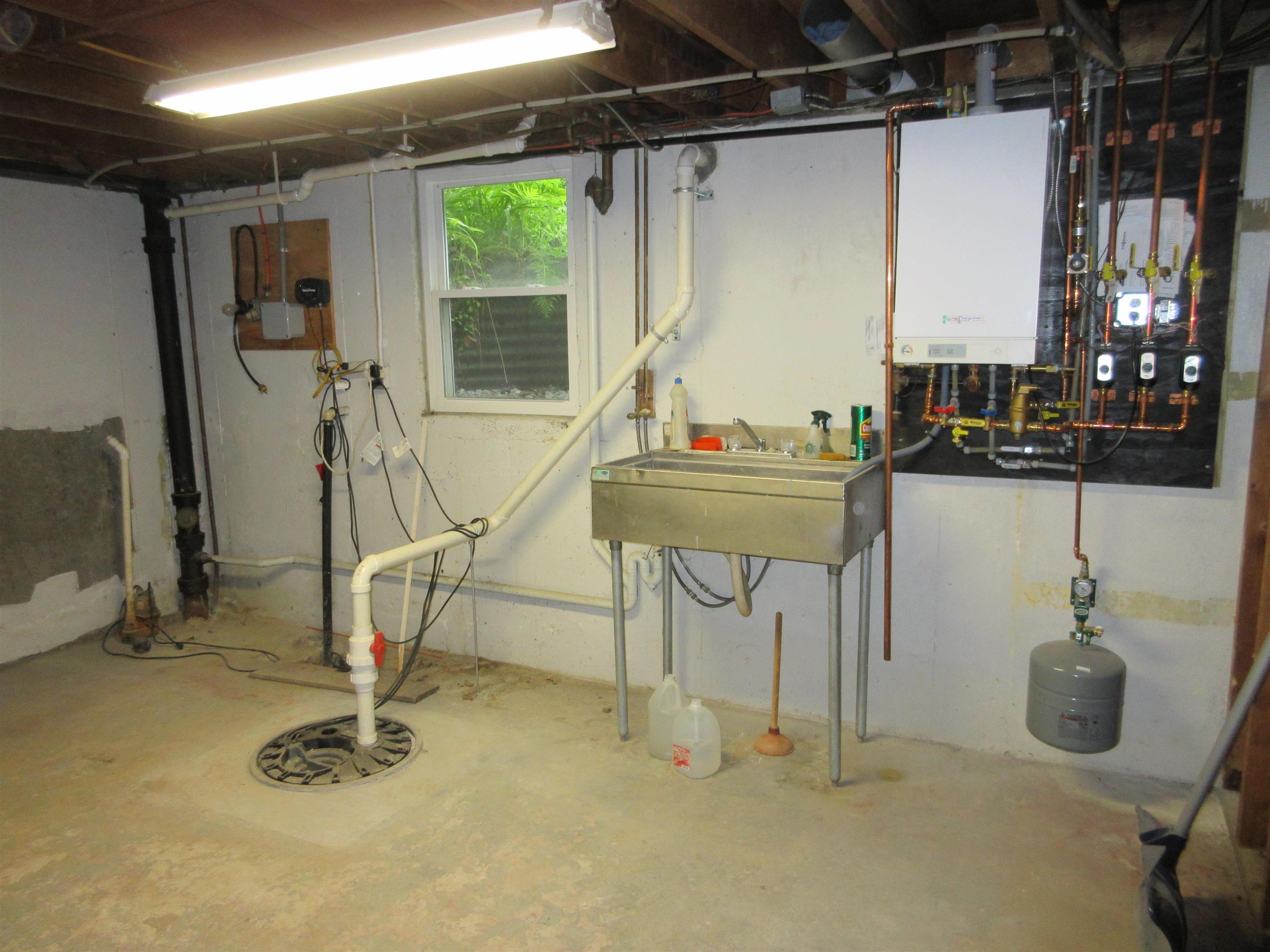 main property photo 30