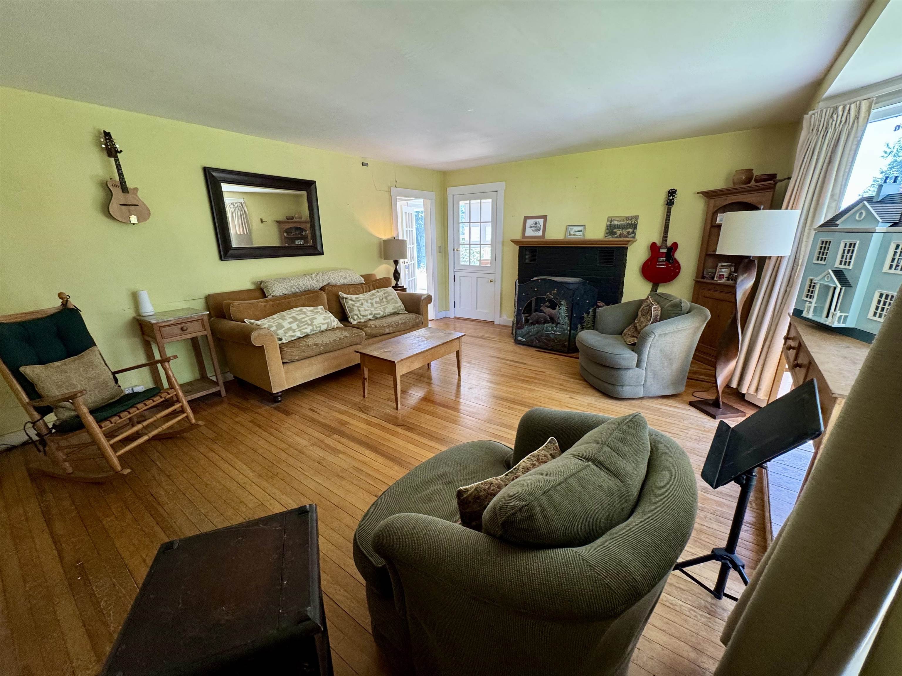 main property photo 6
