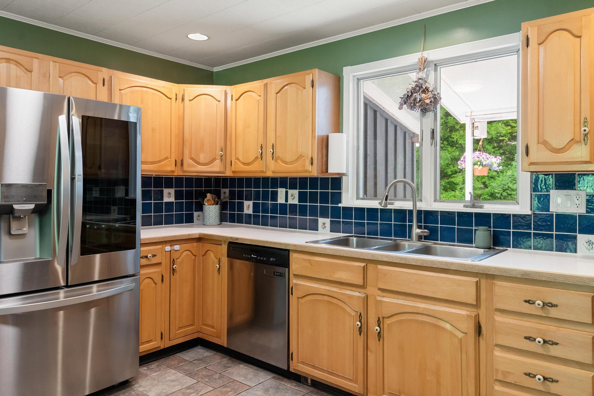 main property photo 16