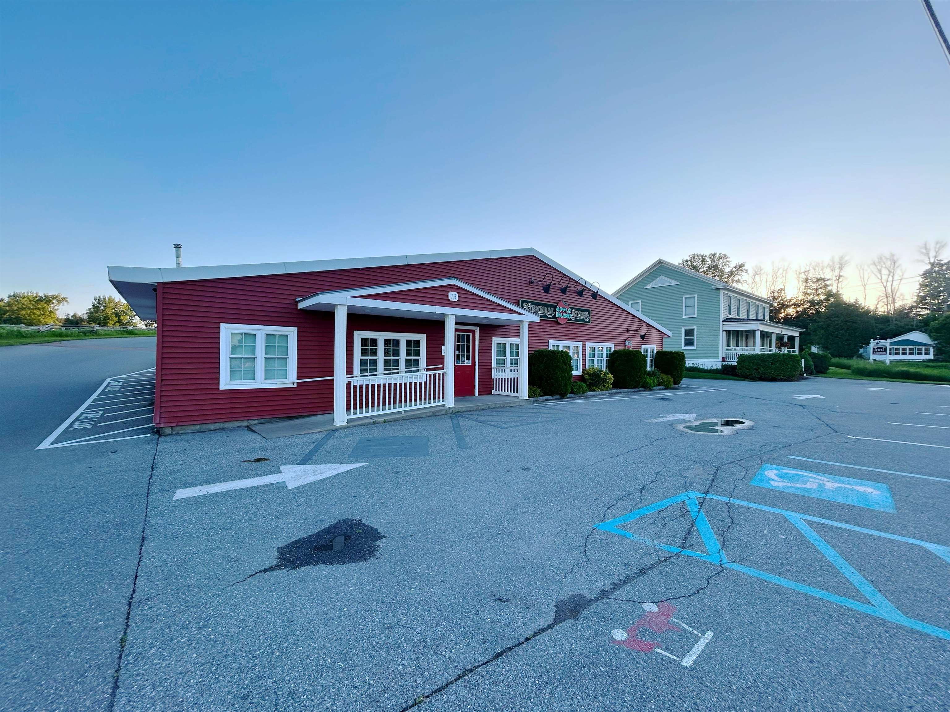 main property photo 38