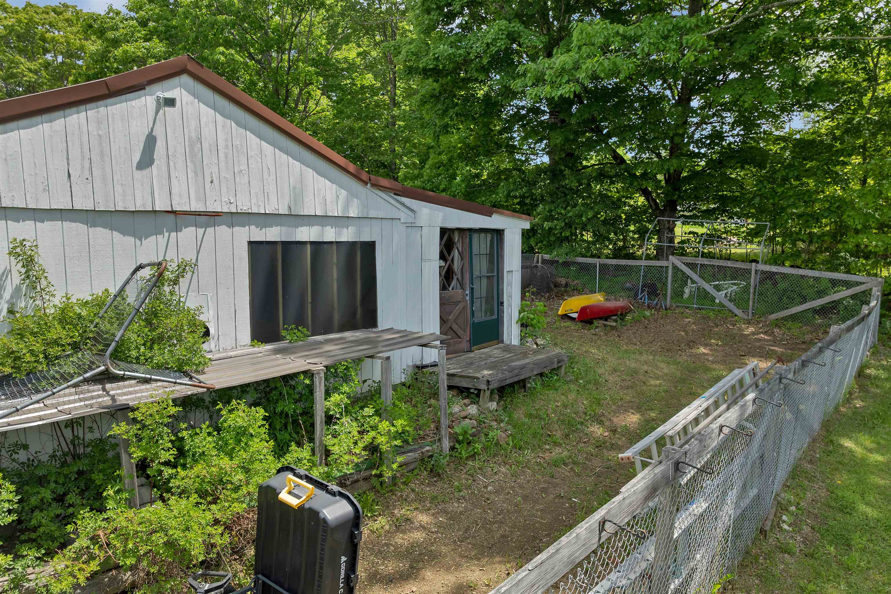 main property photo 50
