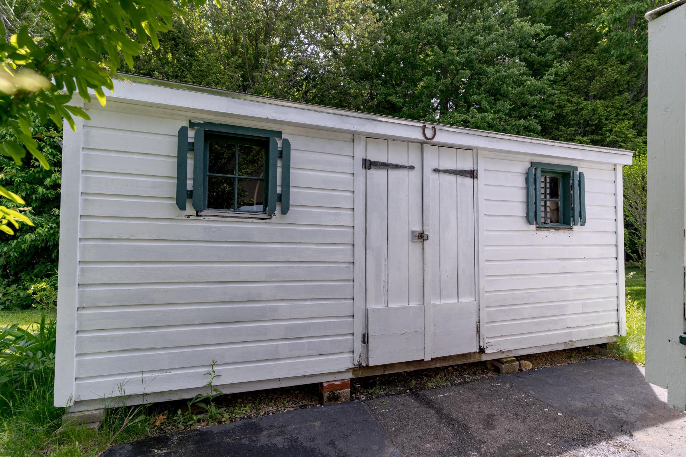 main property photo 34