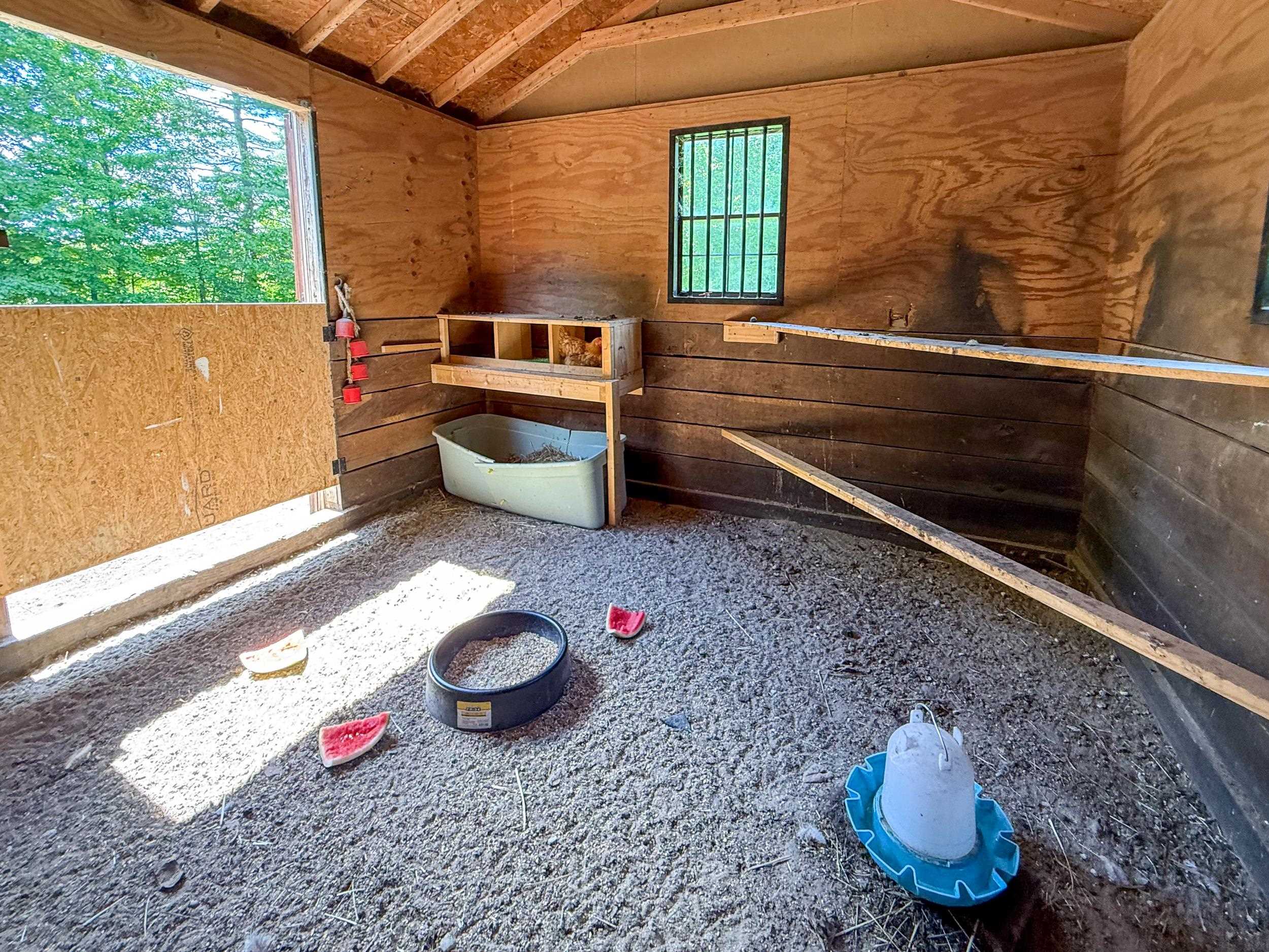 main property photo 39