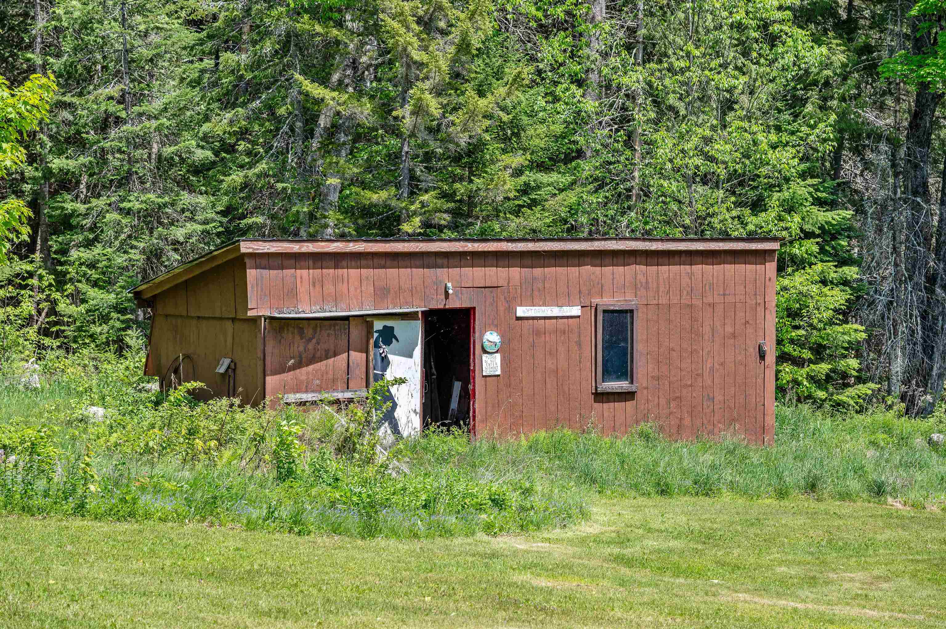 main property photo 44