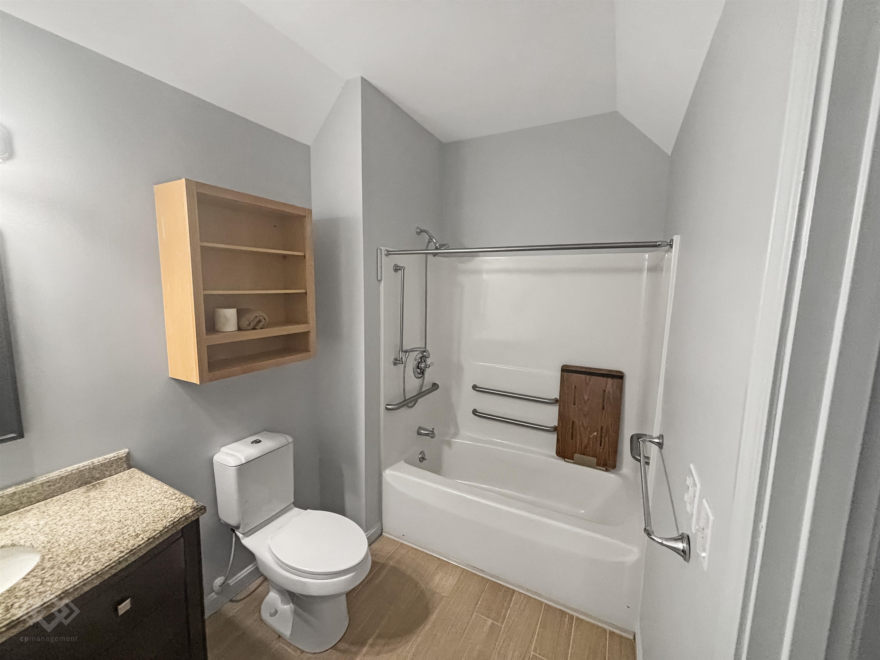 main property photo 15