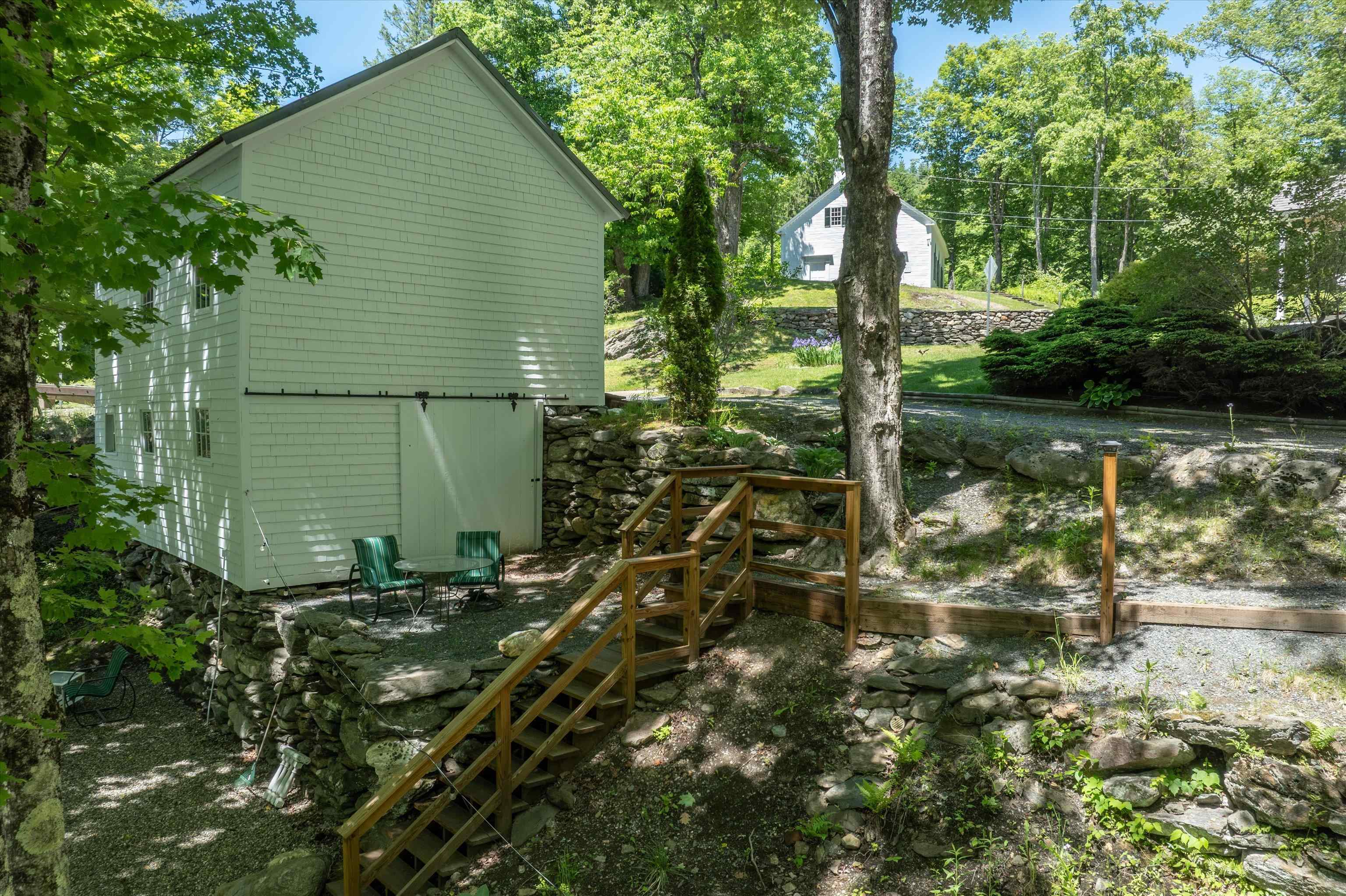 main property photo 47