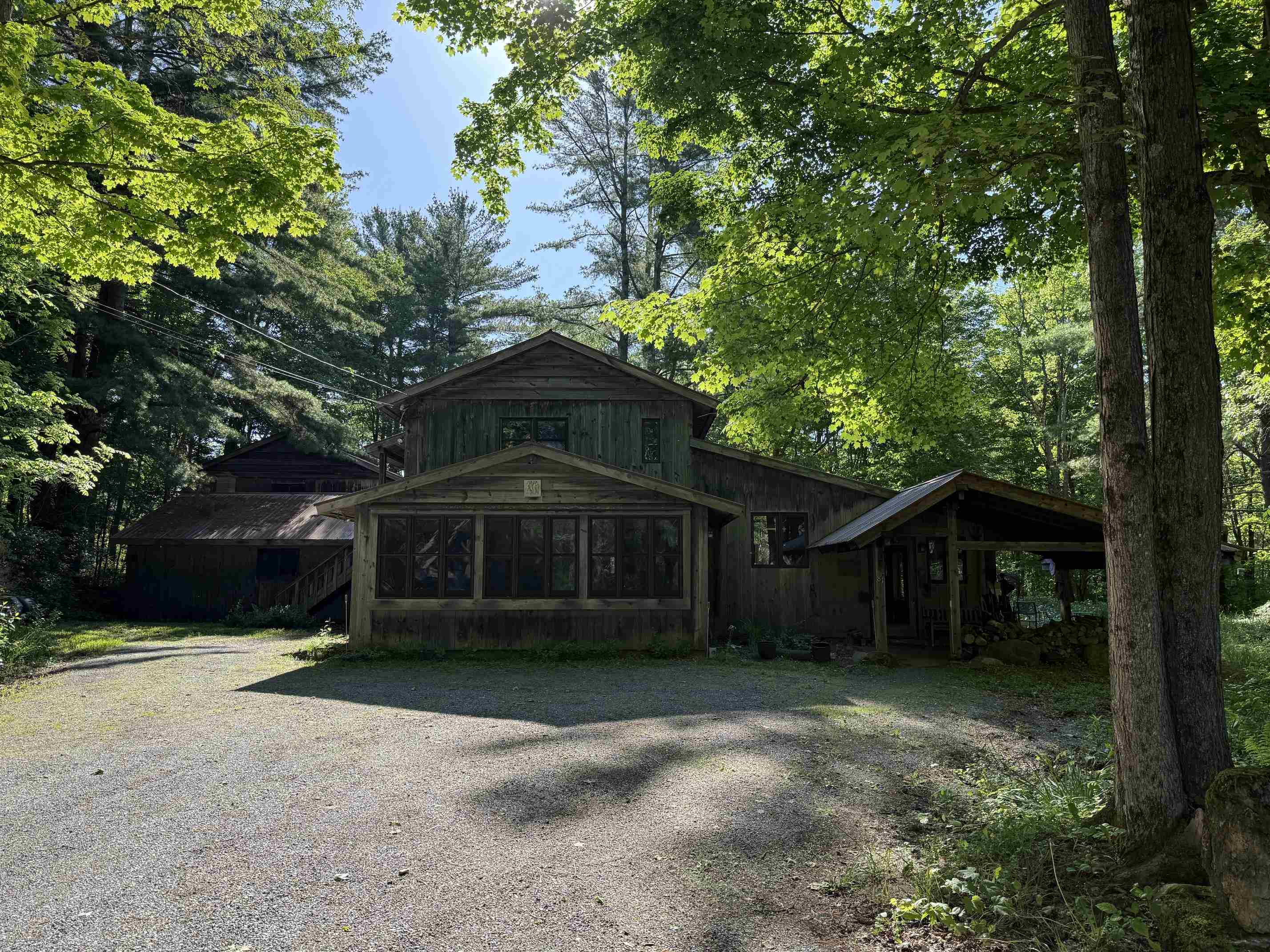 main property photo 40