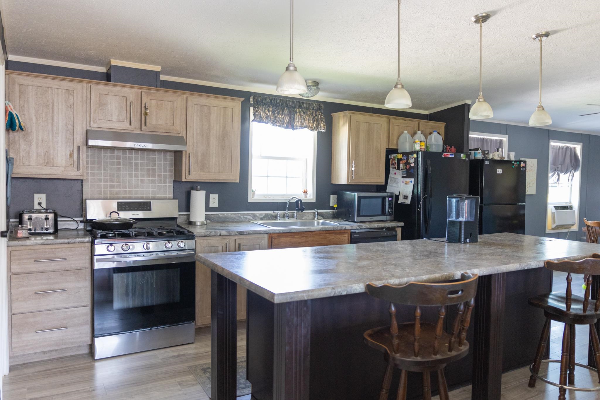 main property photo 16