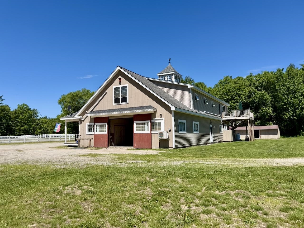 main property photo 29