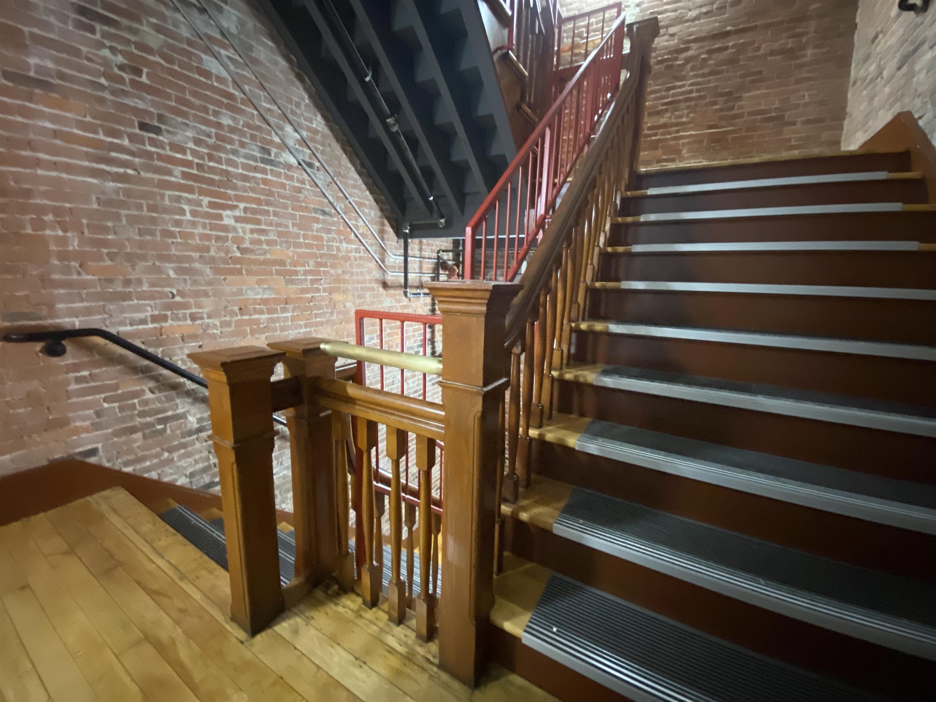 main property photo 45