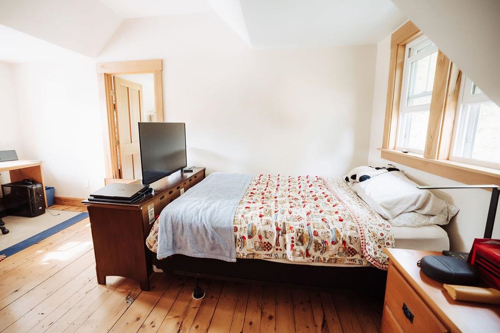 main property photo 54