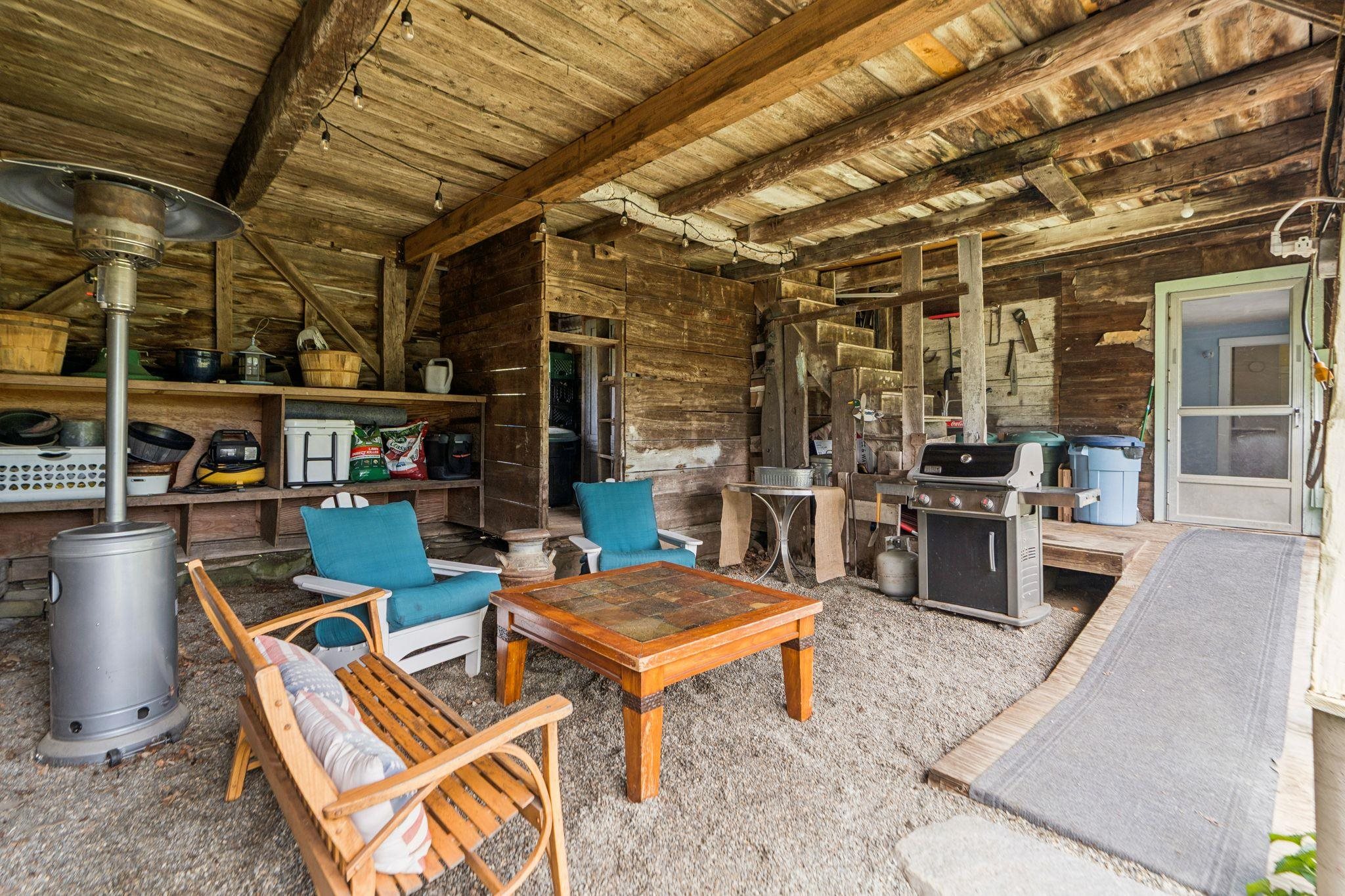 main property photo 20