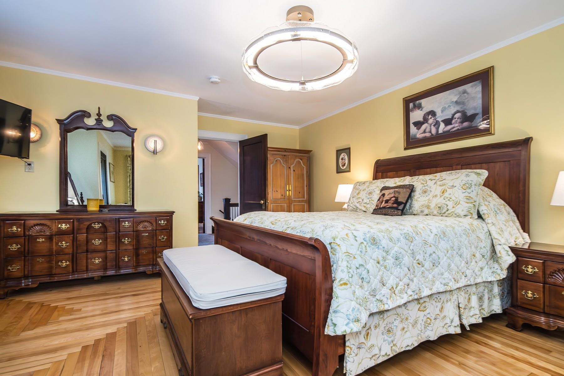main property photo 17