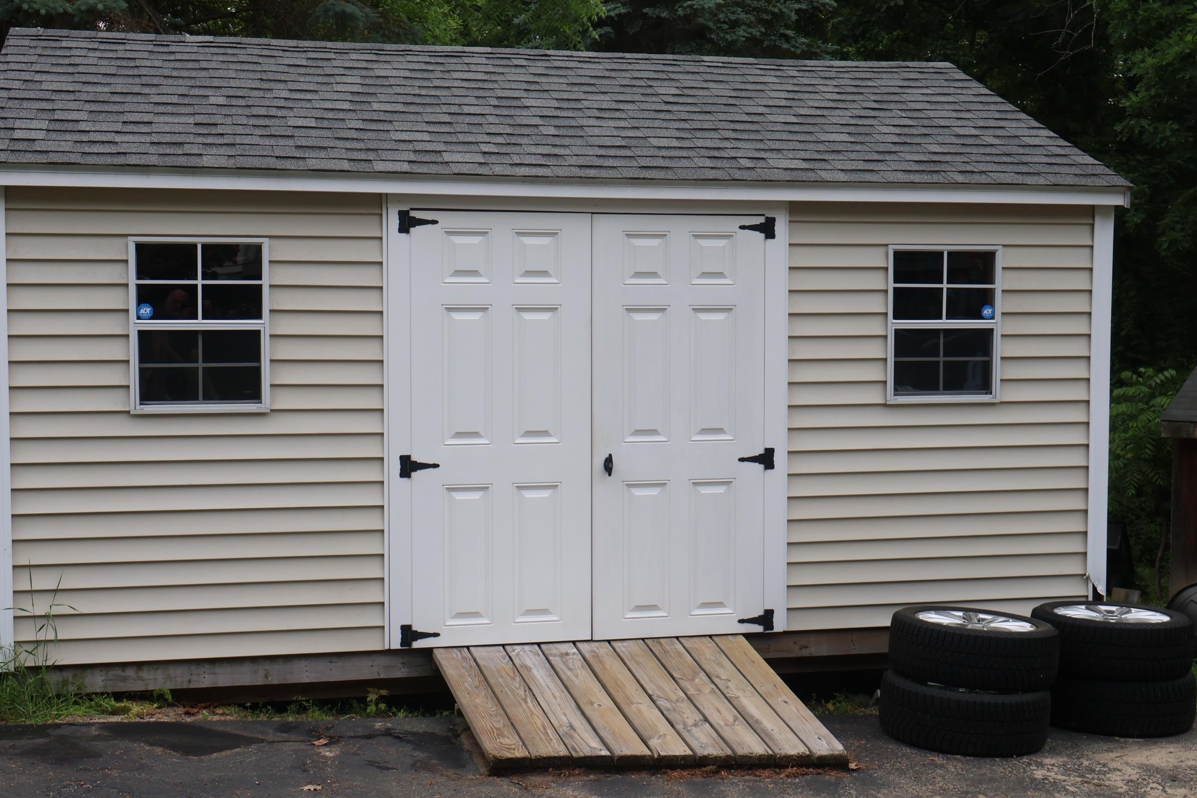 main property photo 41