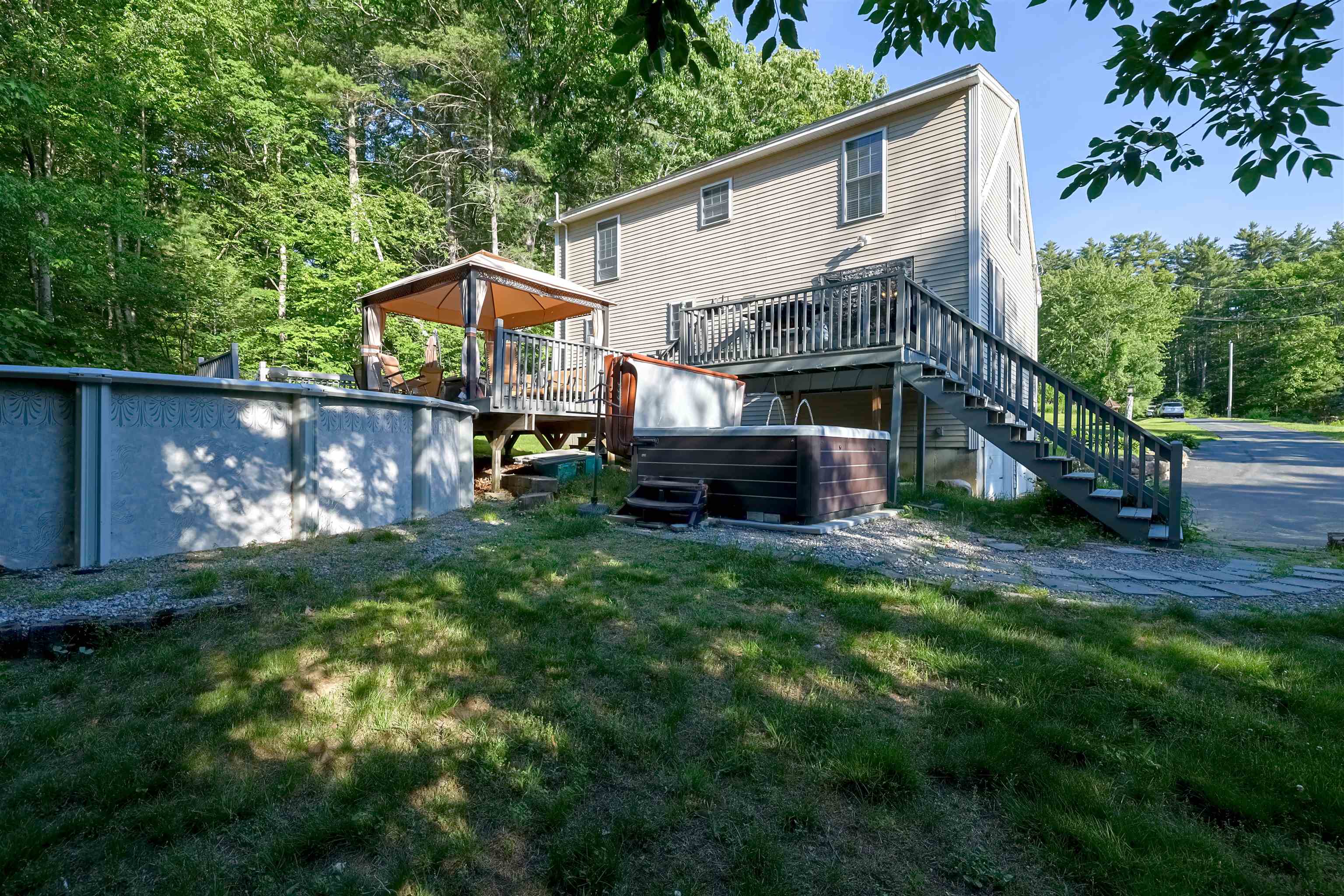 main property photo 45