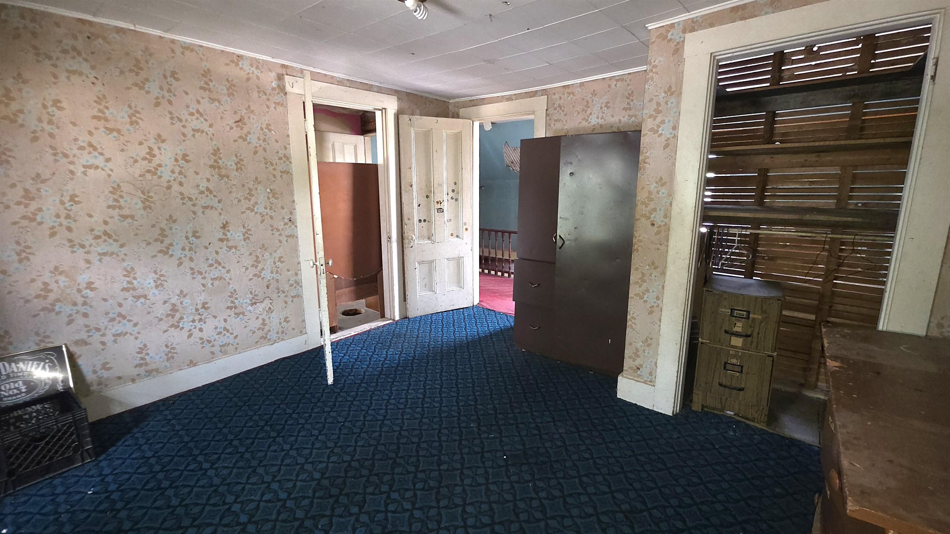main property photo 18