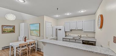 image of property with 2 Bed | 2 Bath | 919 Sqft
