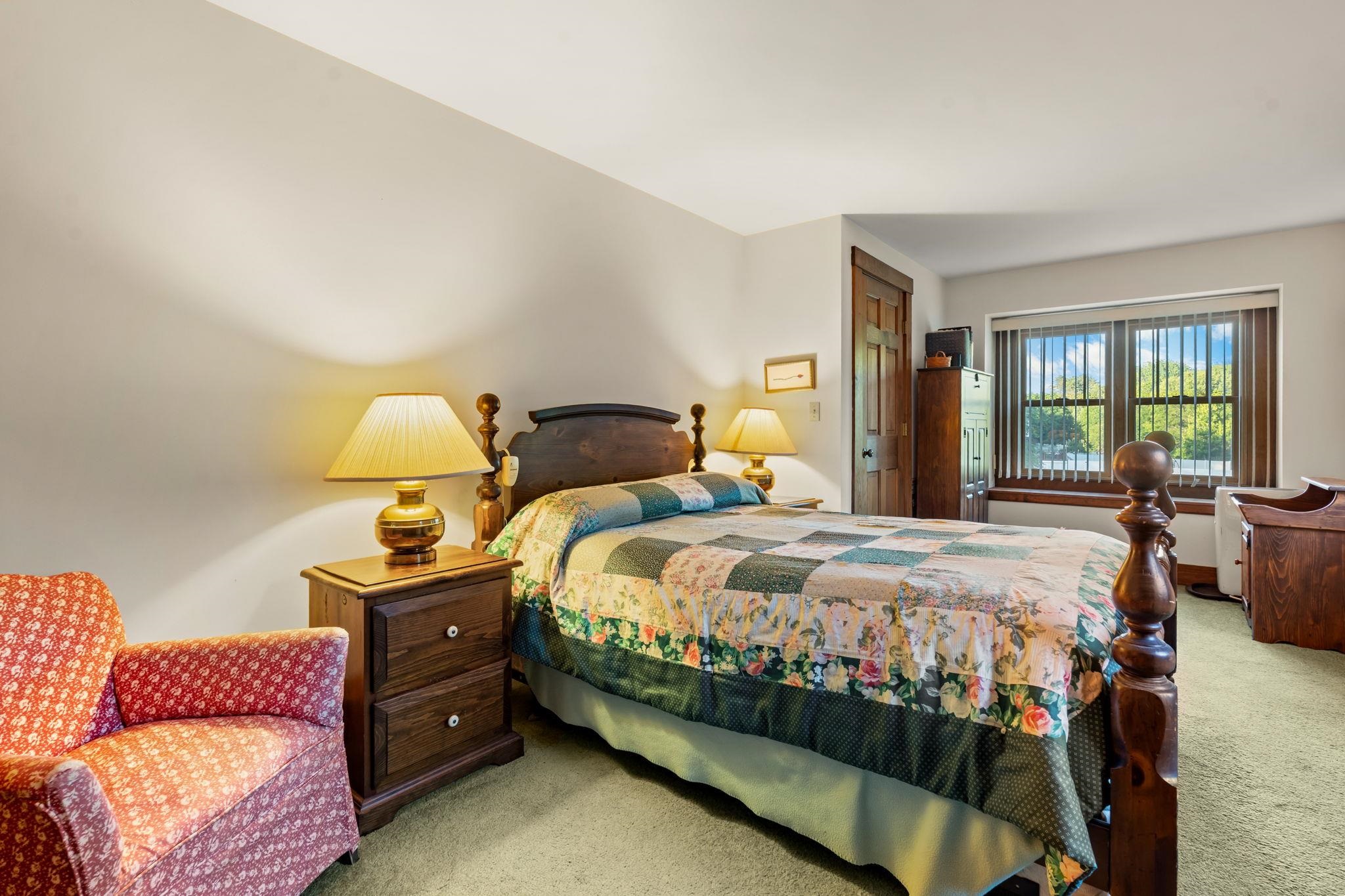 main property photo 27