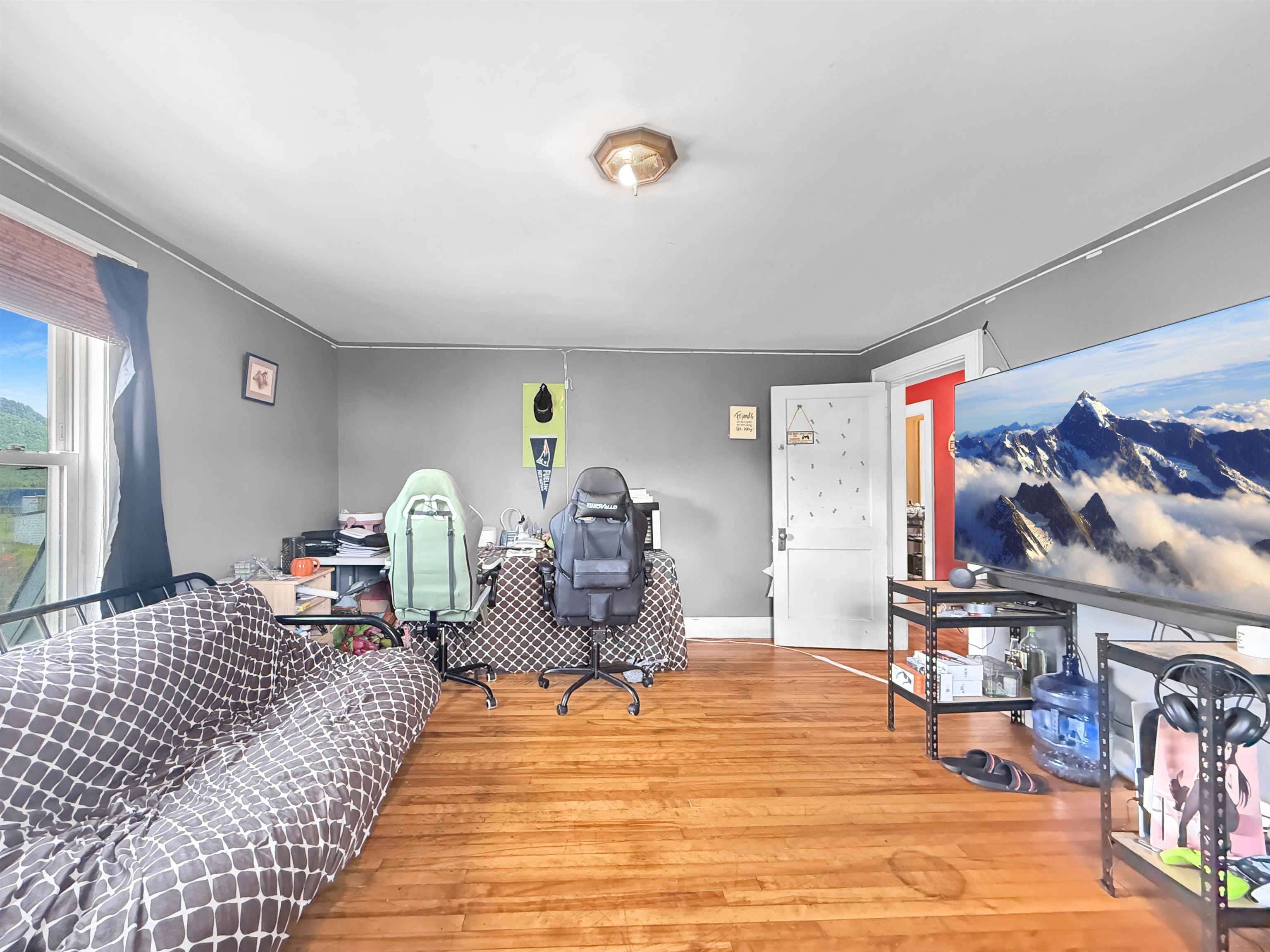 main property photo 18