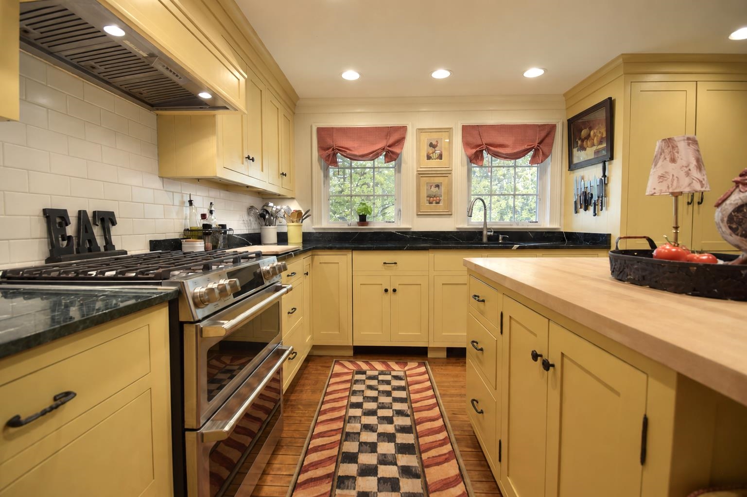 main property photo 14