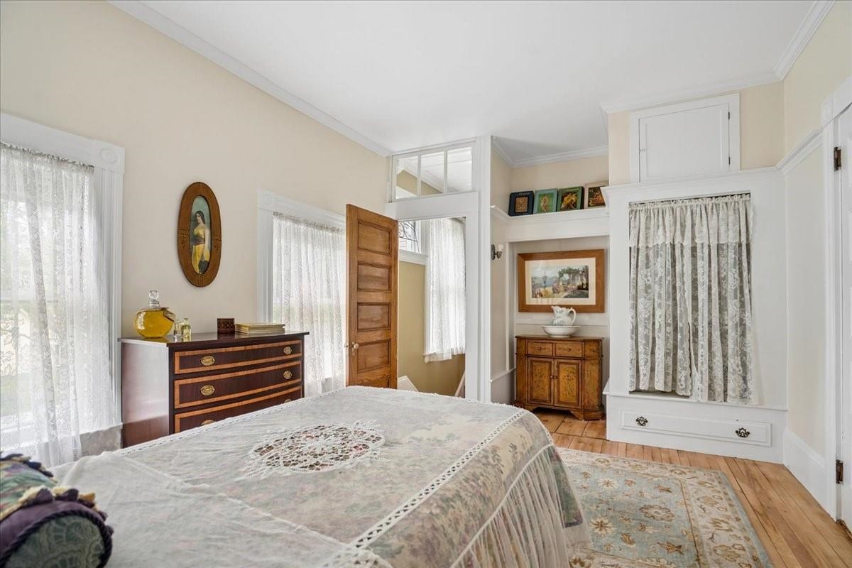 main property photo 43