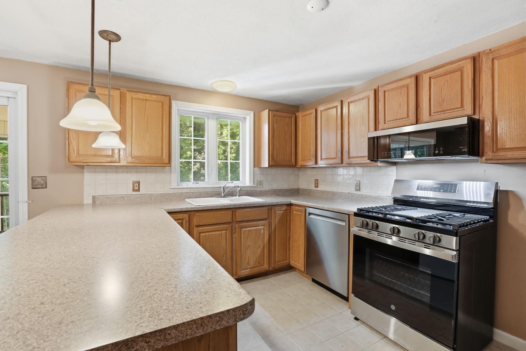 main property photo 2