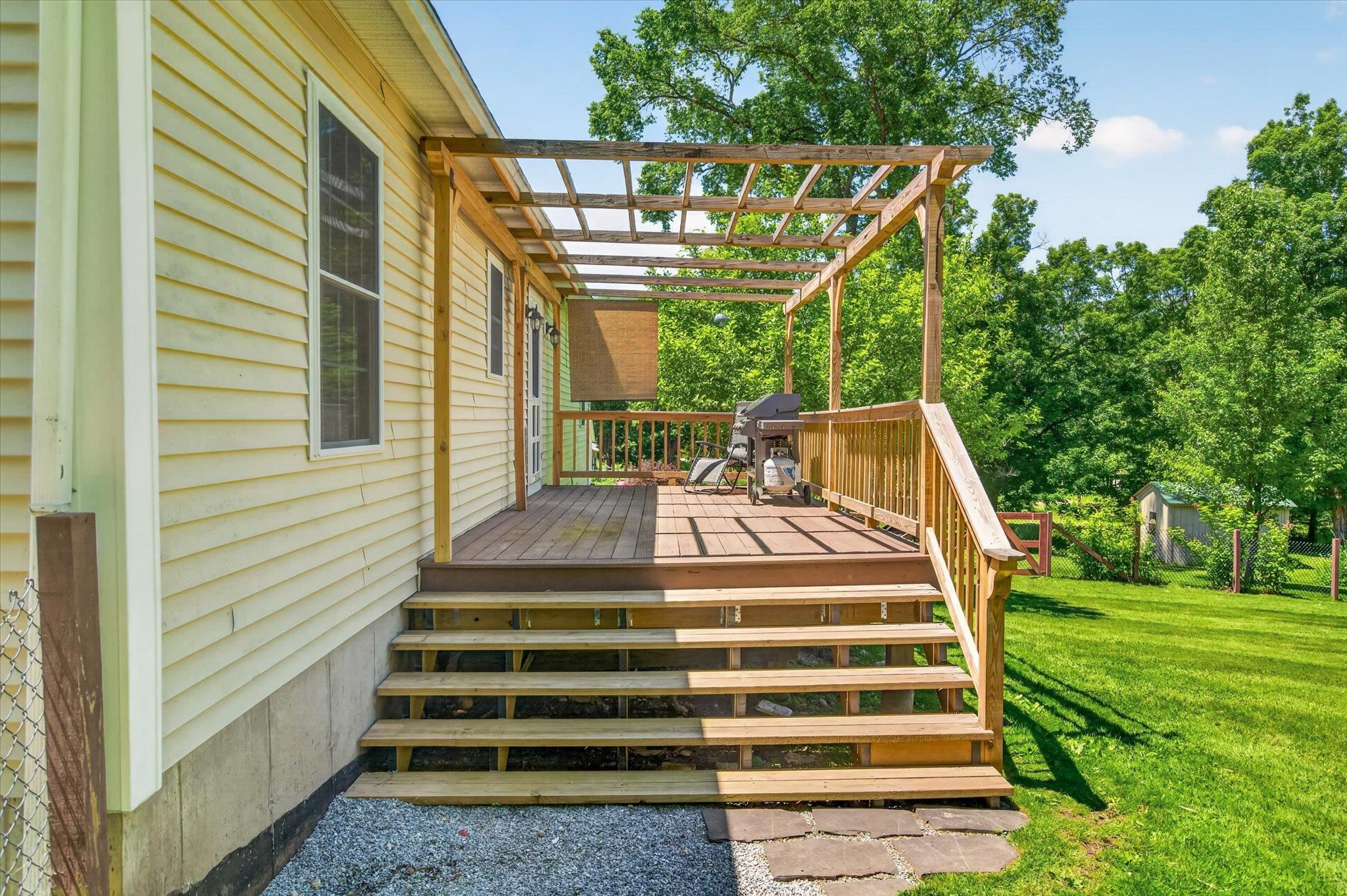 main property photo 41