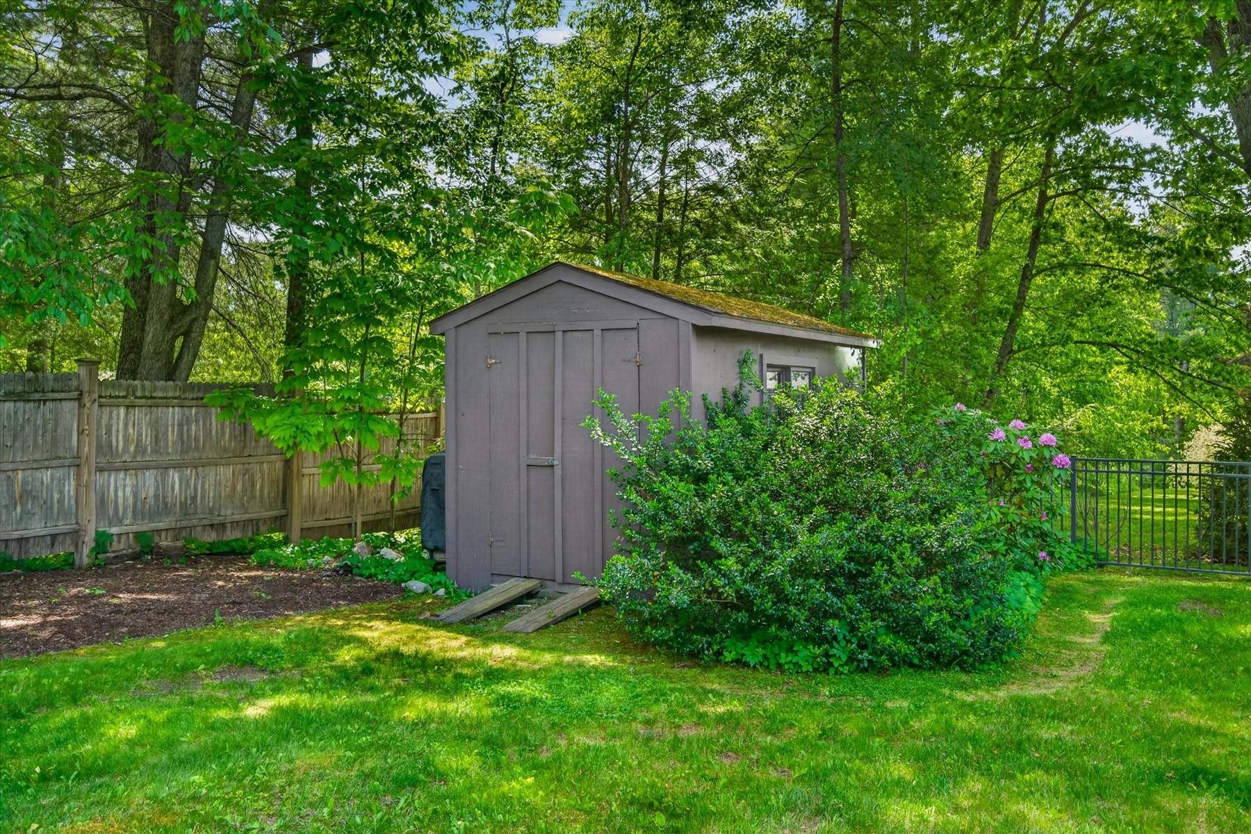 main property photo 49