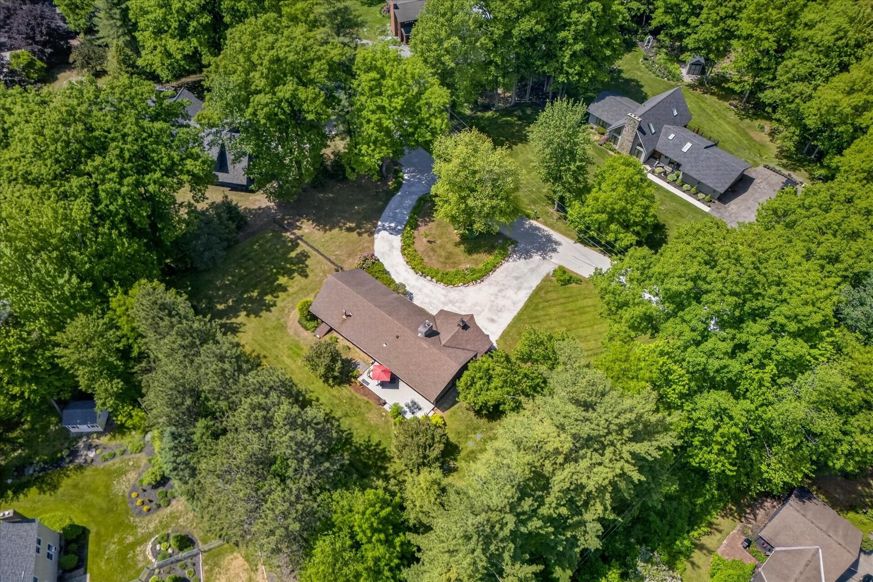main property photo 50