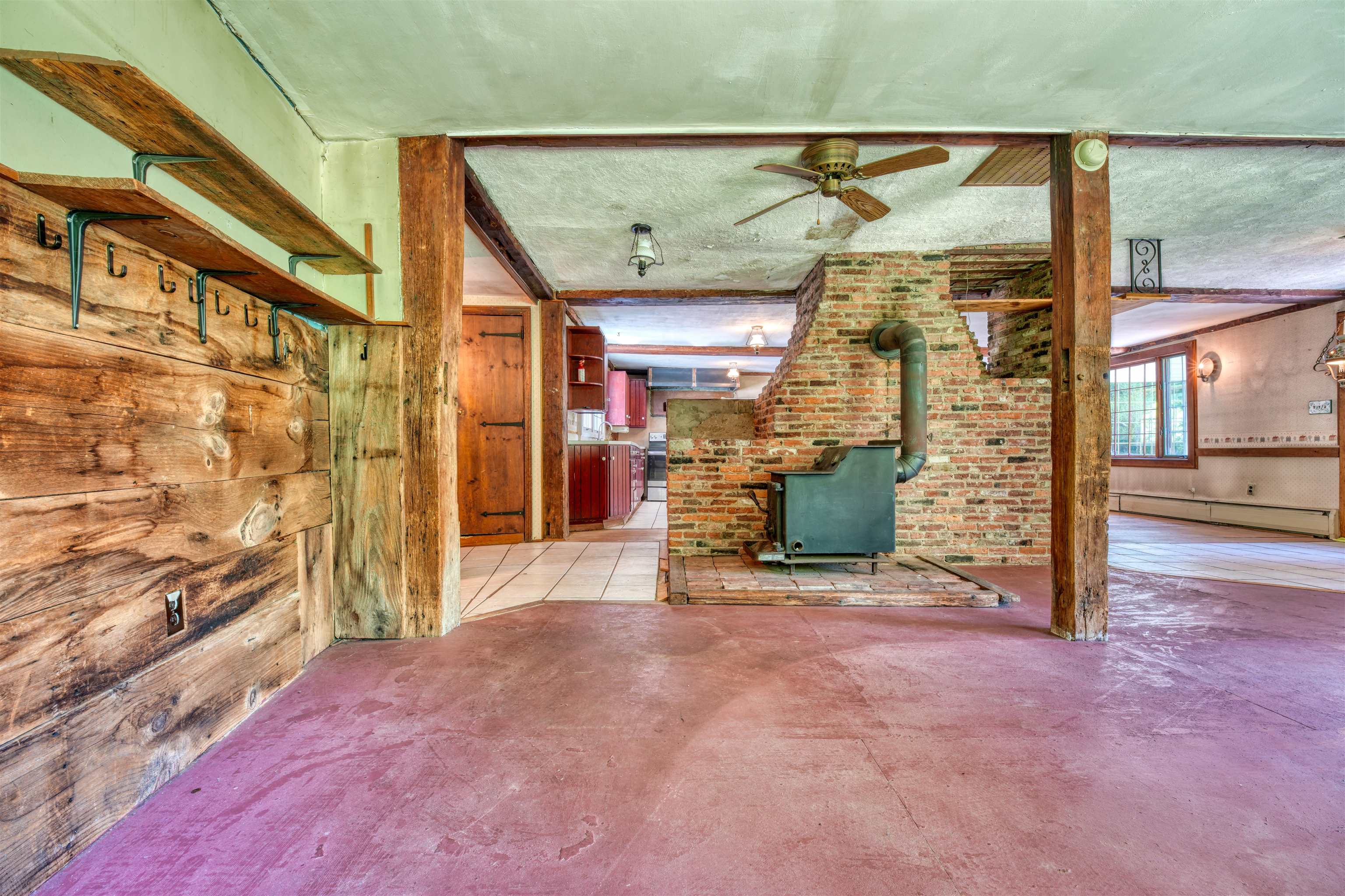 main property photo 17