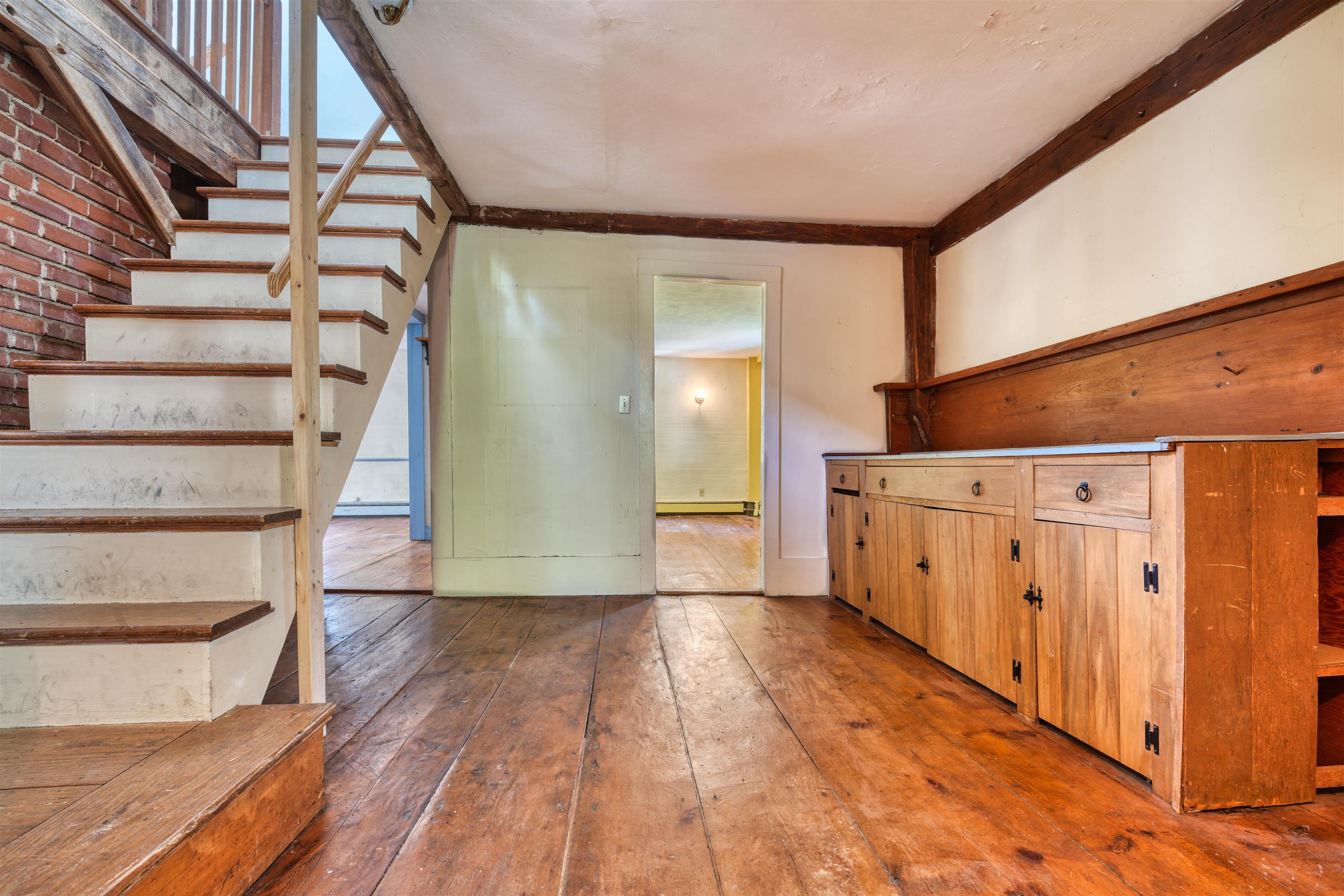 main property photo 44