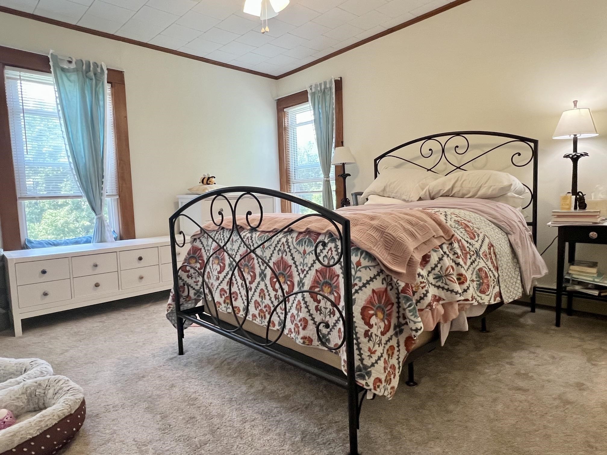 main property photo 36