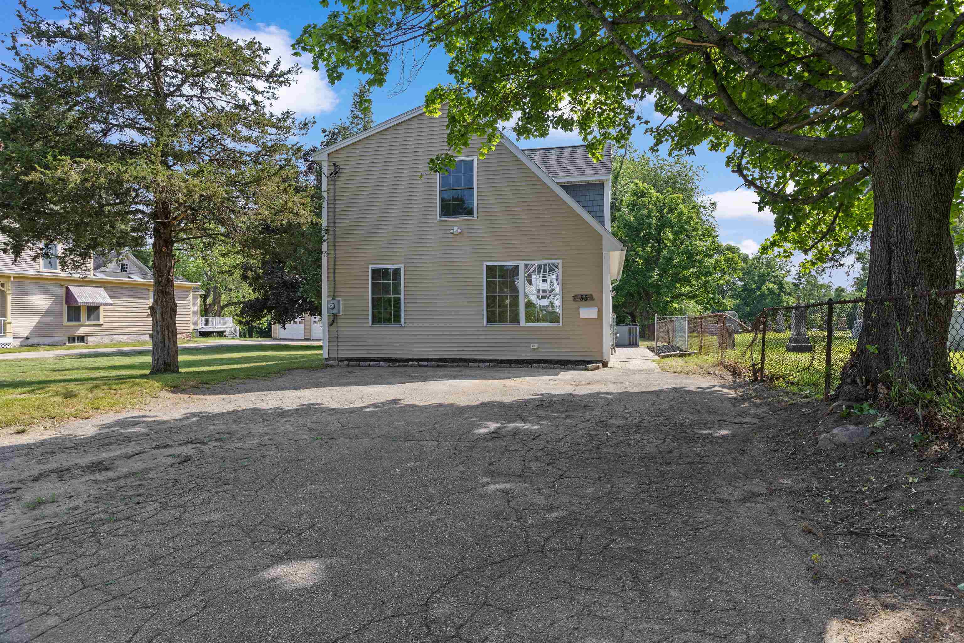 main property photo 44
