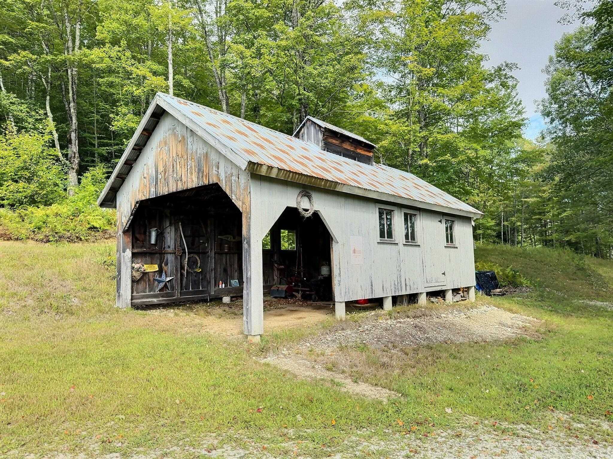main property photo 41