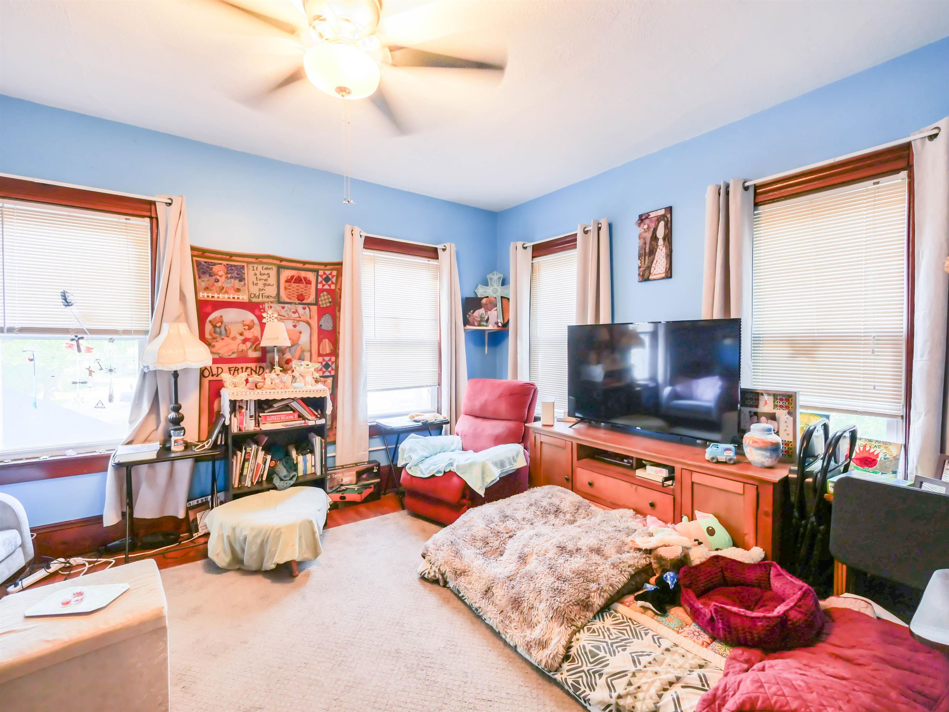 main property photo 47