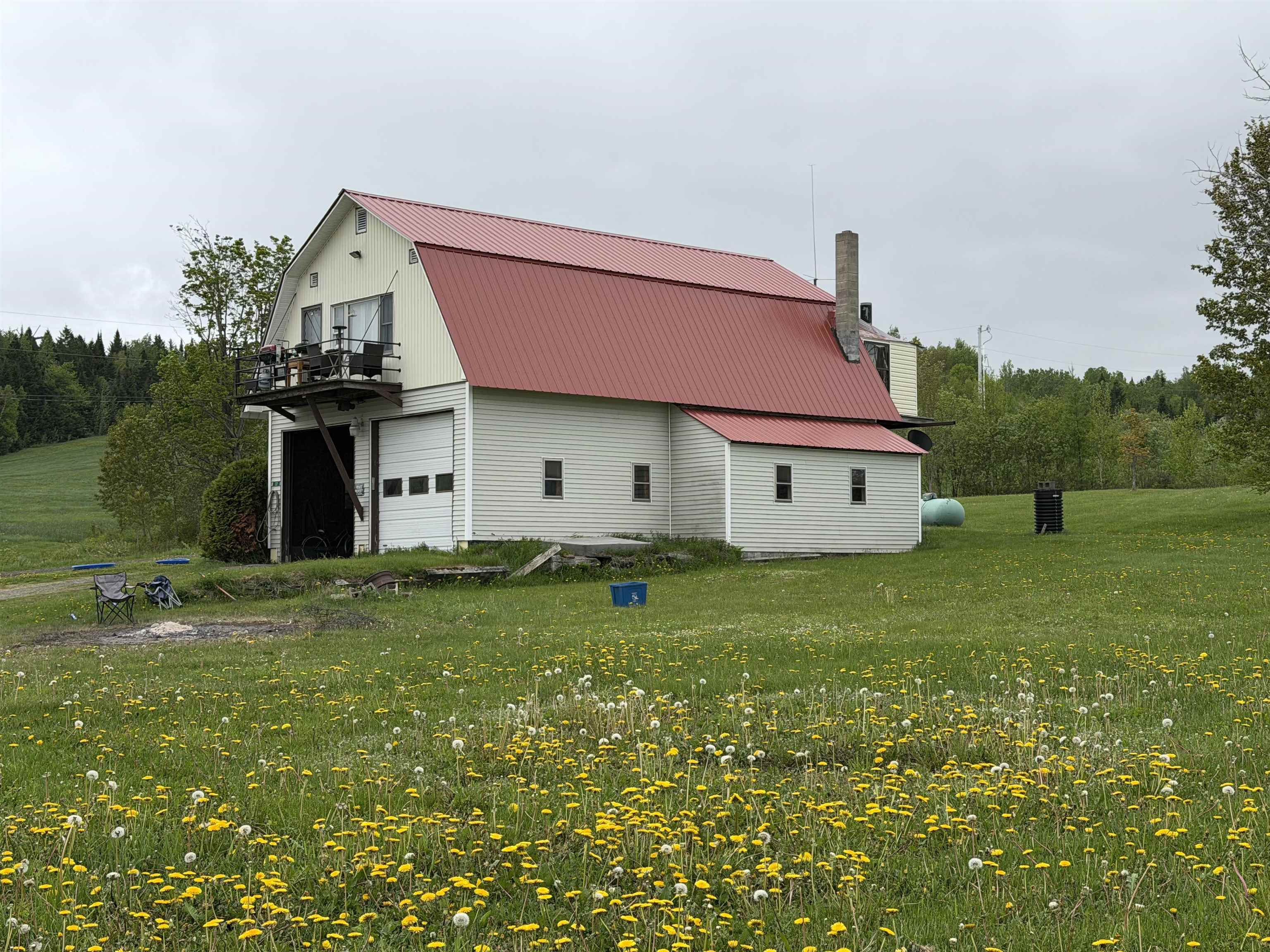main property photo 32