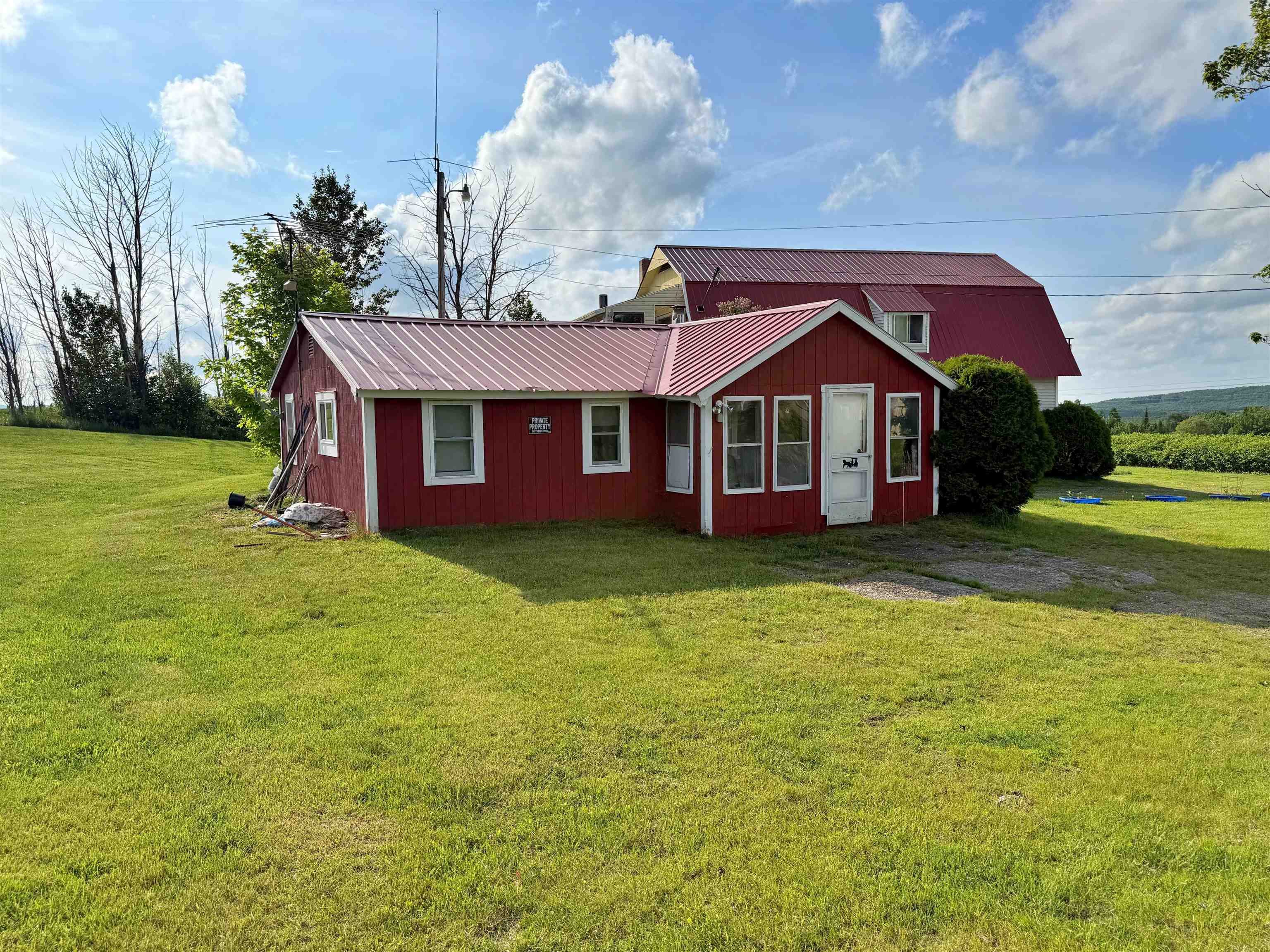 main property photo 5