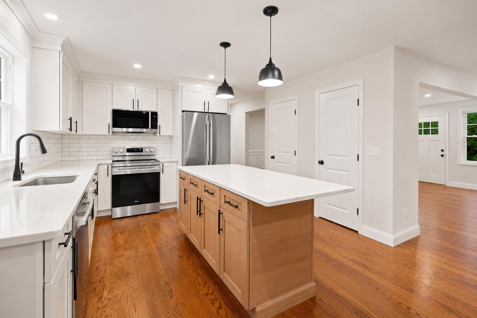 main property photo 10