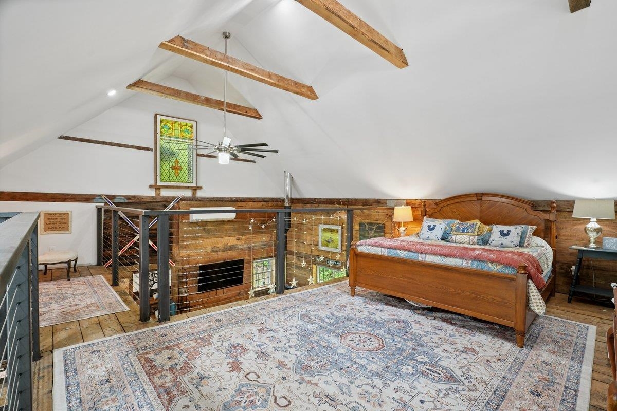 main property photo 47