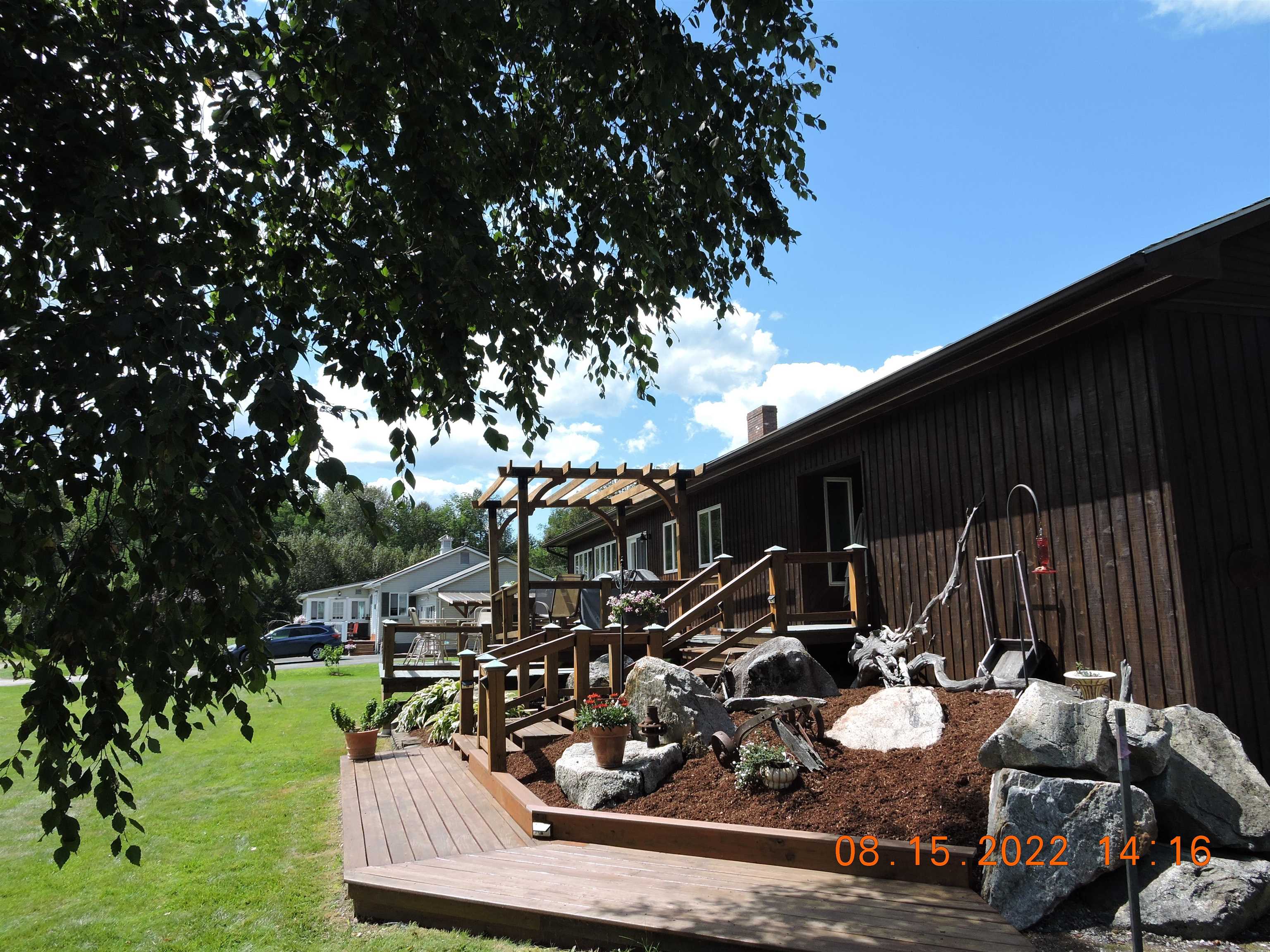 main property photo 17