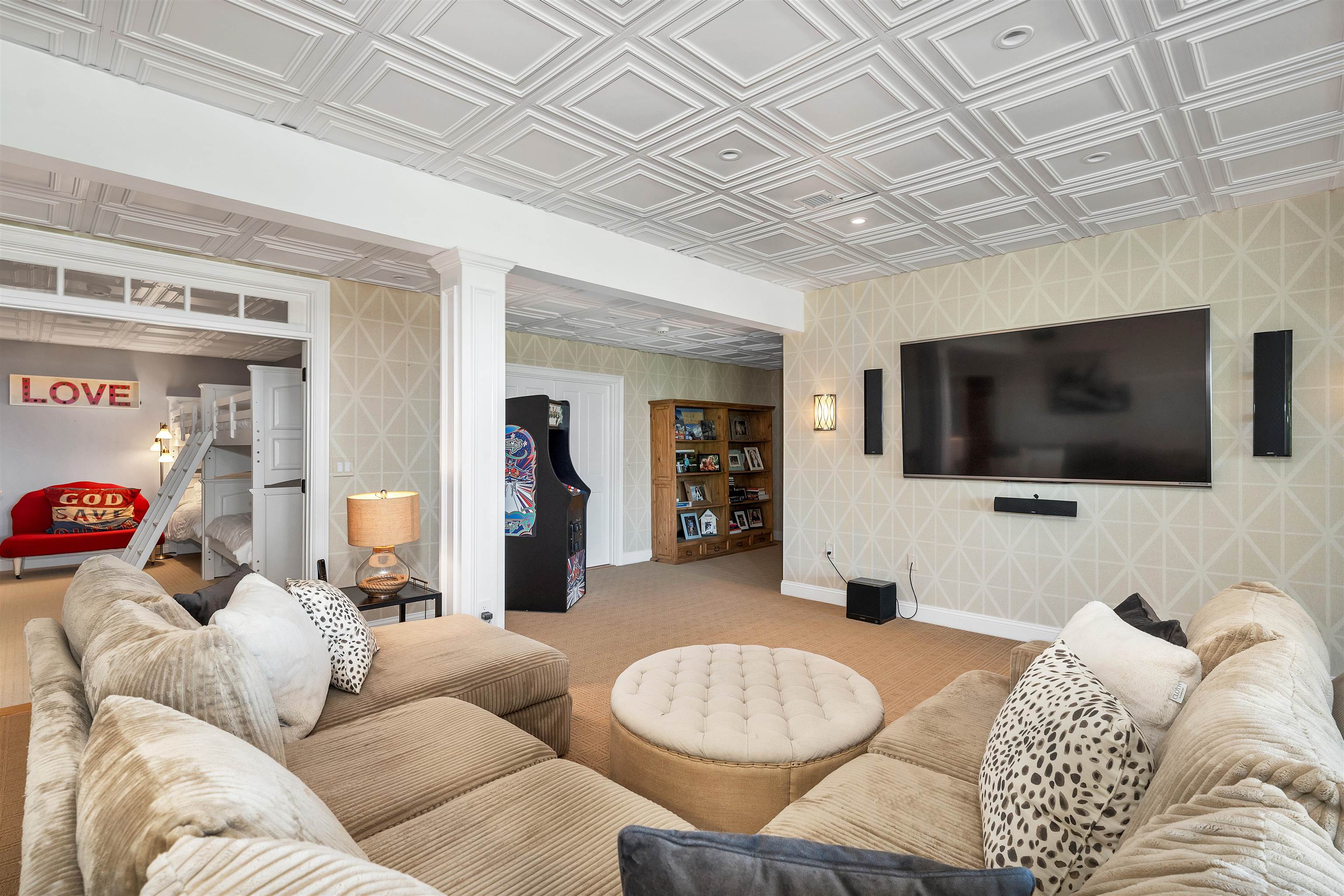 main property photo 49