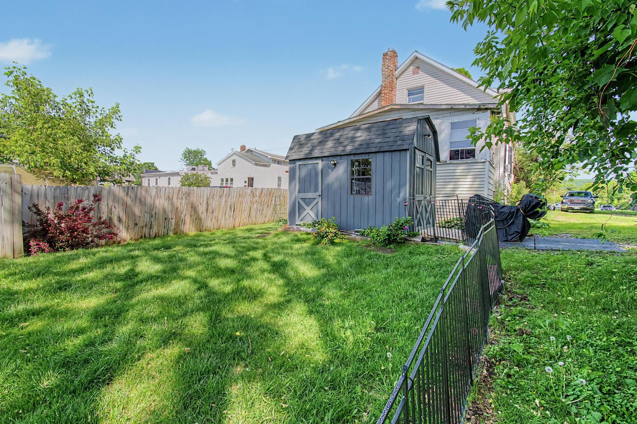 main property photo 7