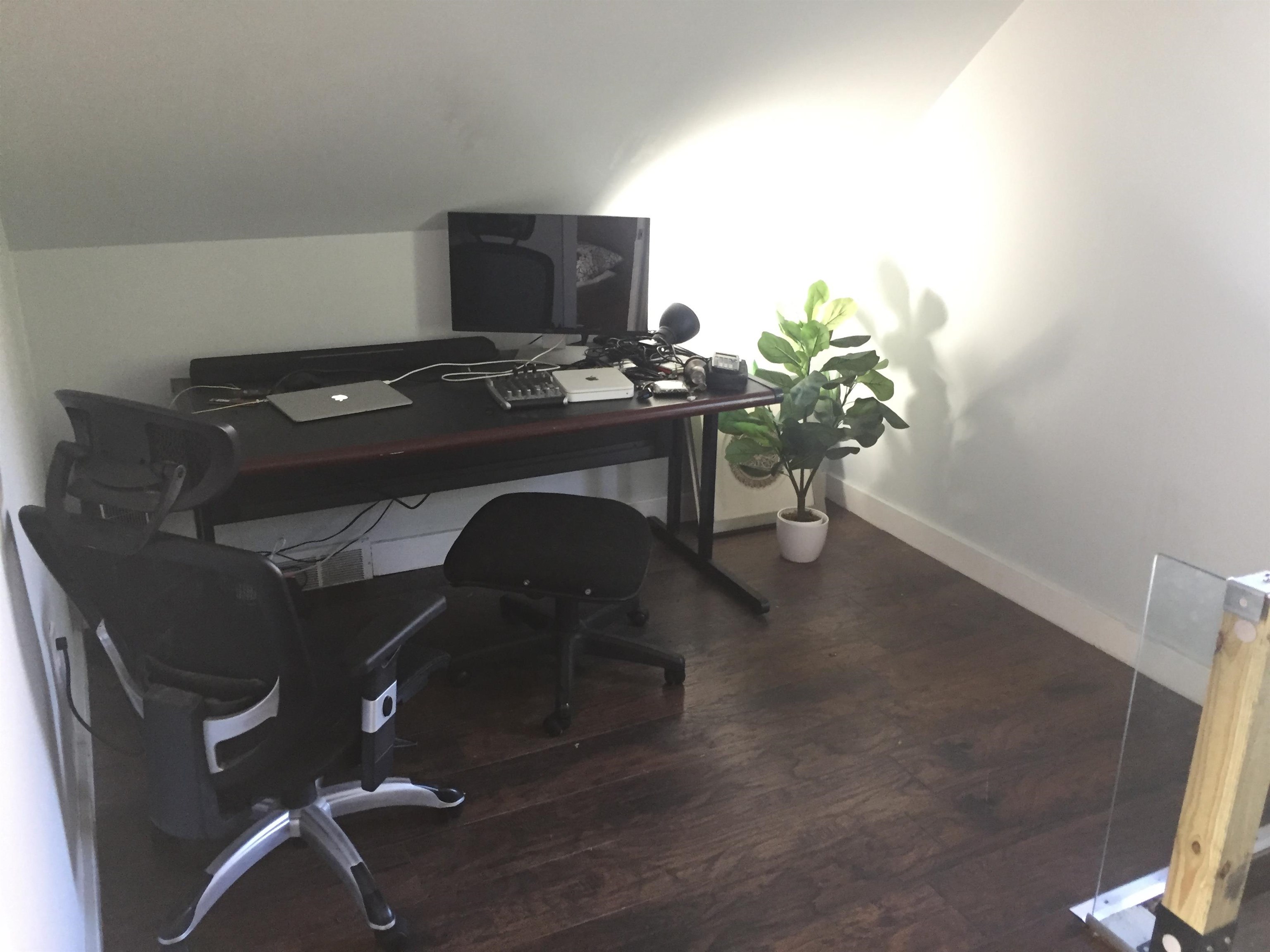 main property photo 20