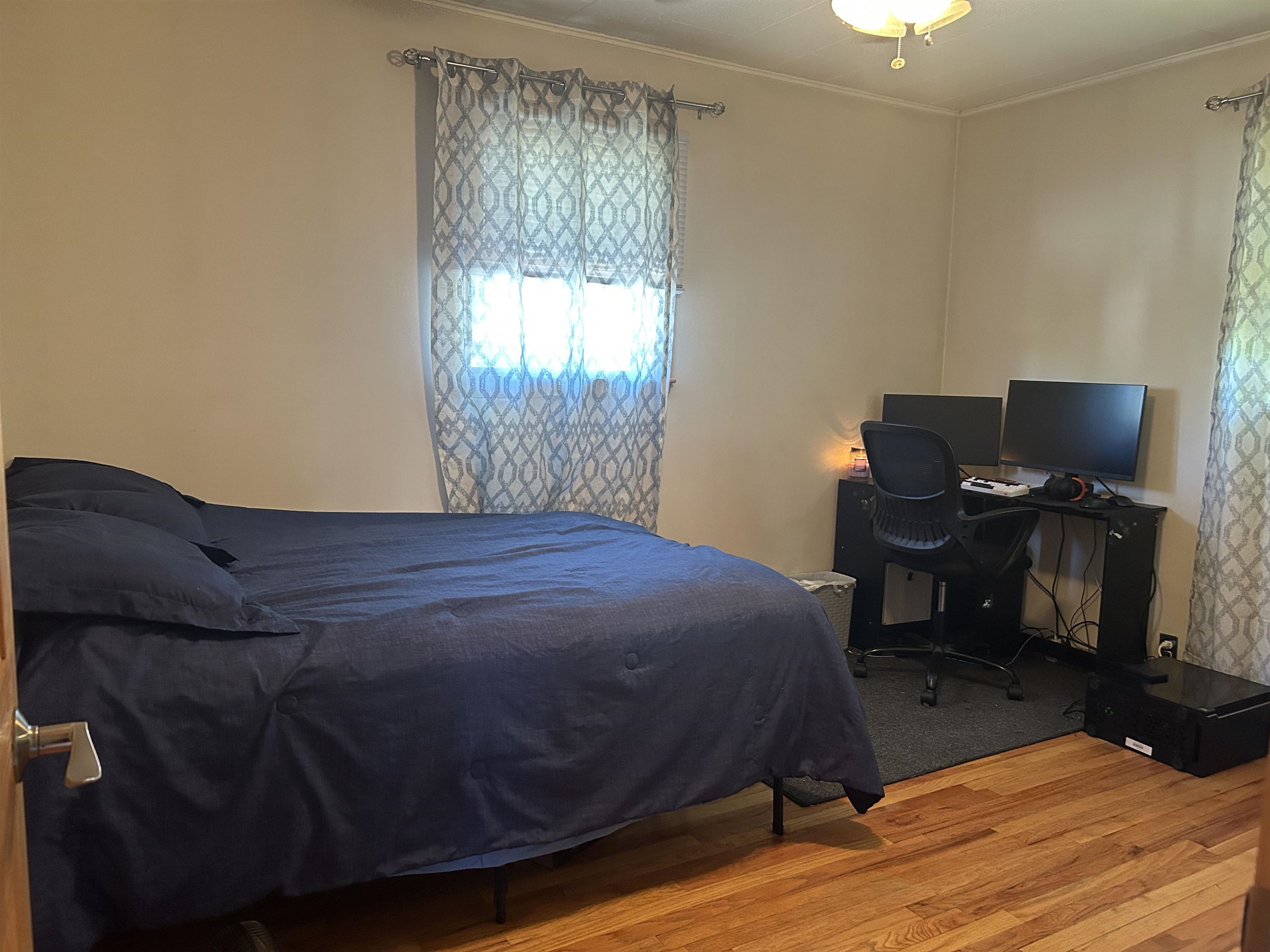 main property photo 17
