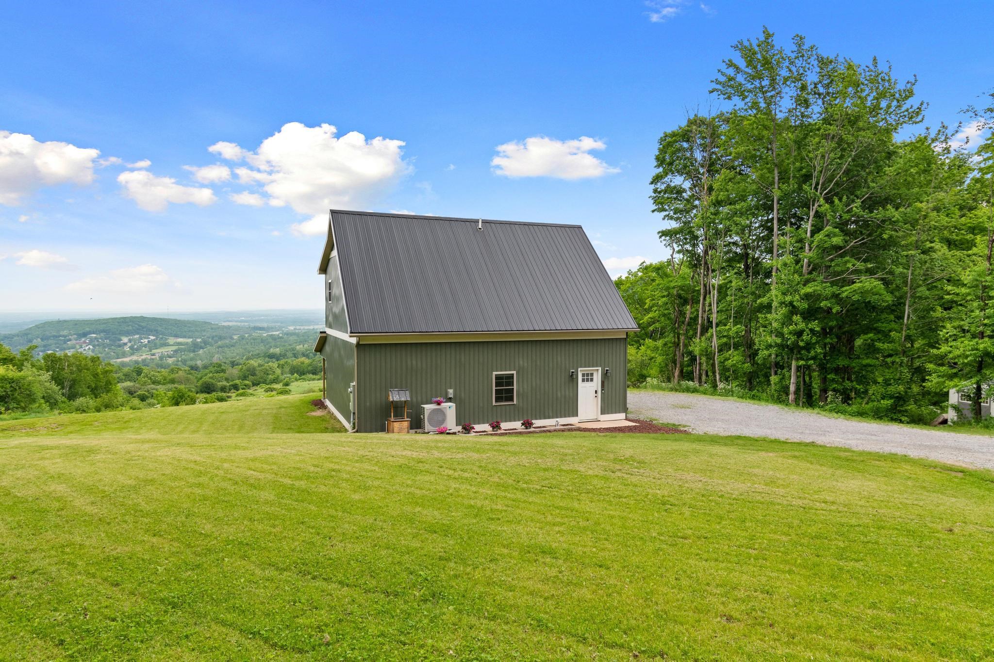 main property photo 13