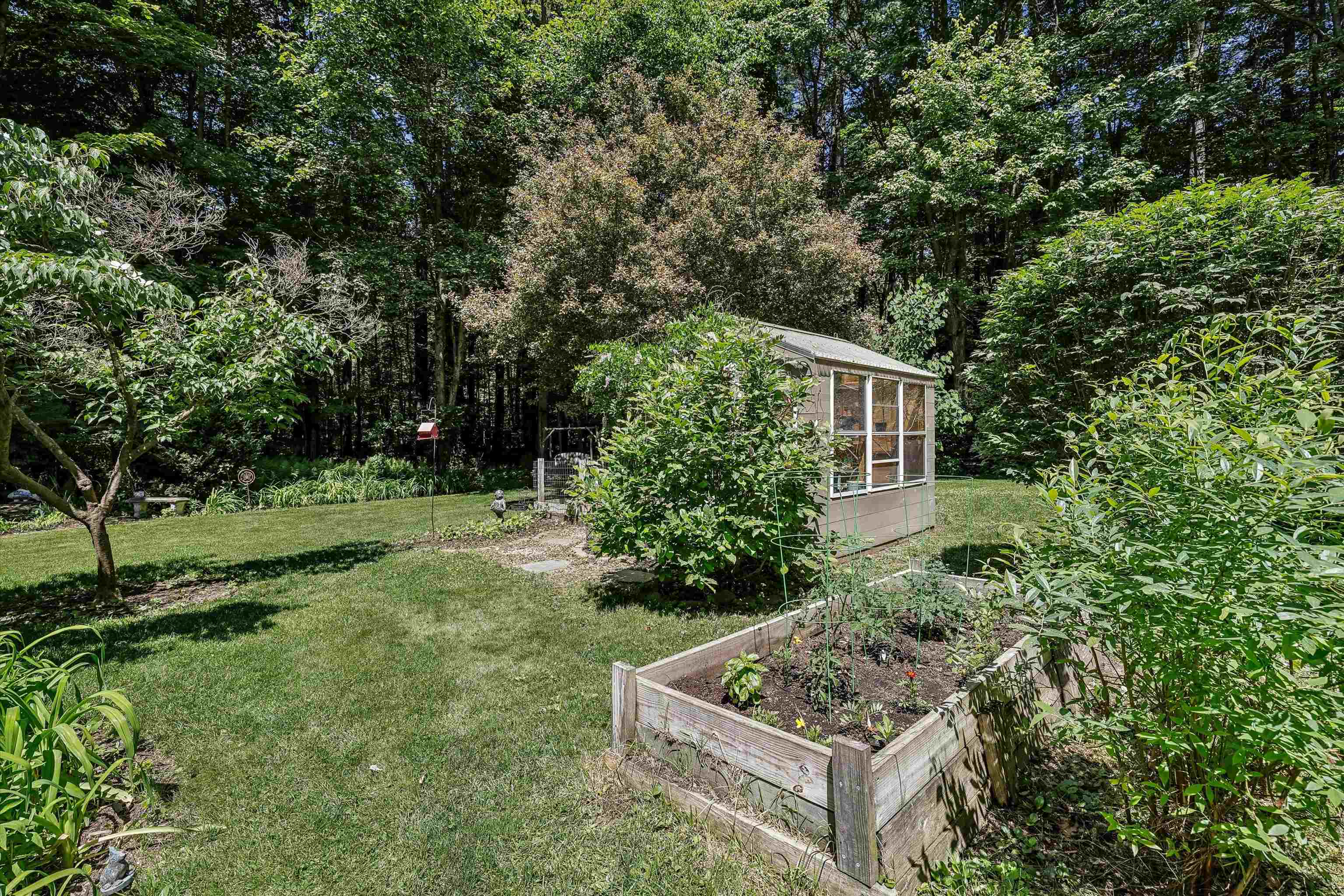 main property photo 50