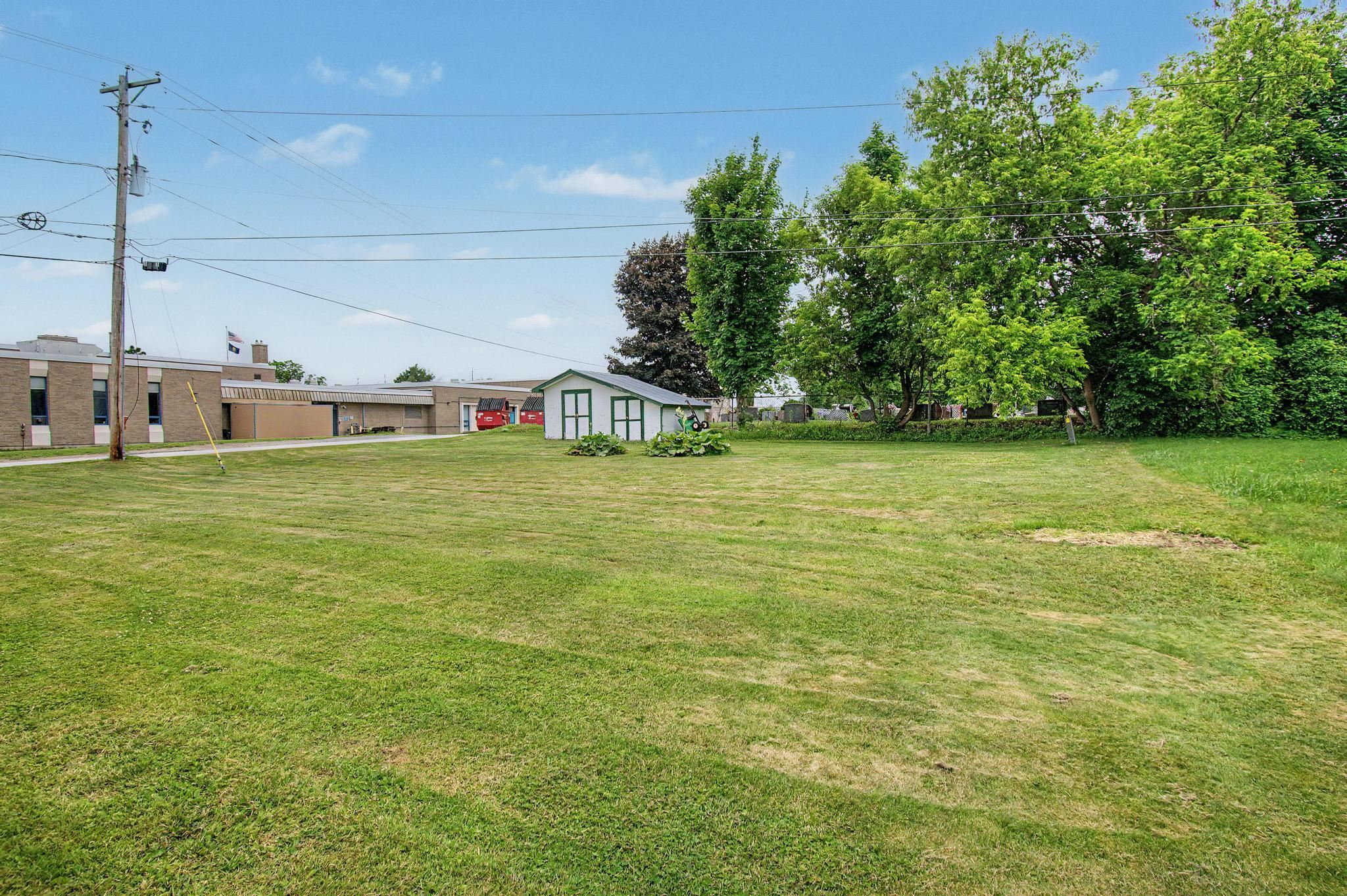 main property photo 29