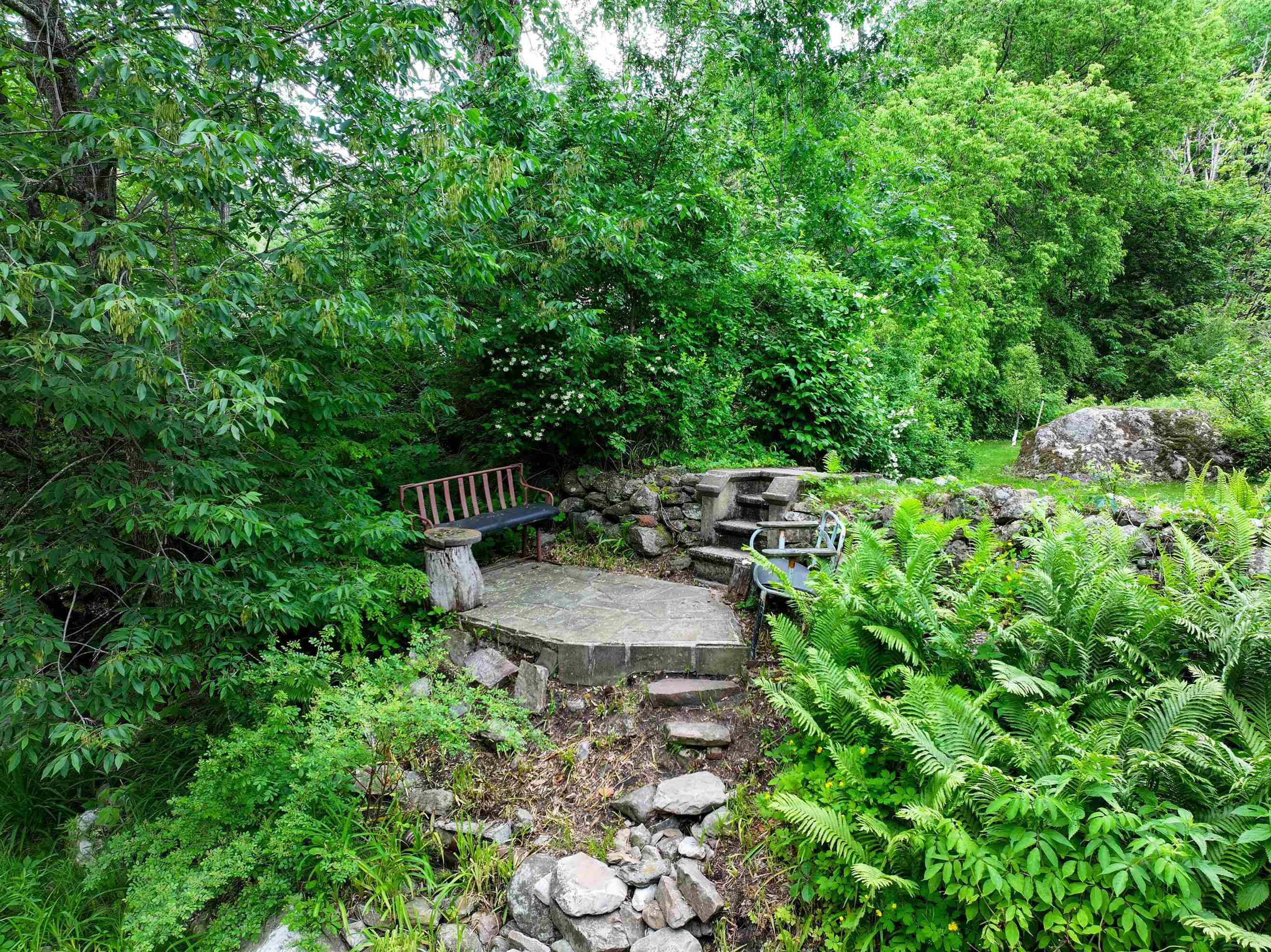 main property photo 12